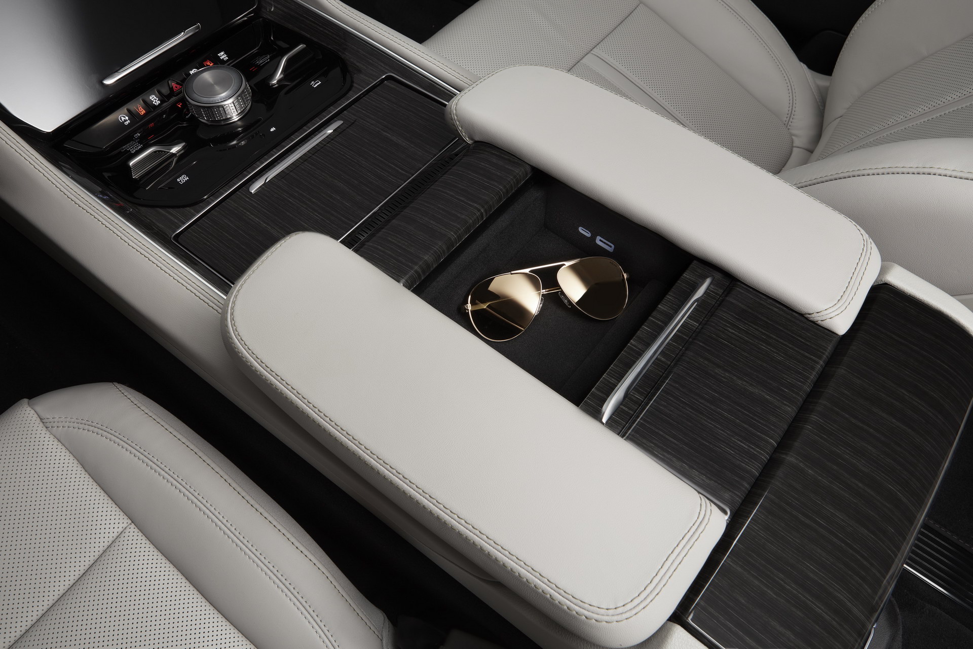 Download 2022 Jeep Wagoneer - Interior, Detail HD Wallpaper 1920x1280 #54