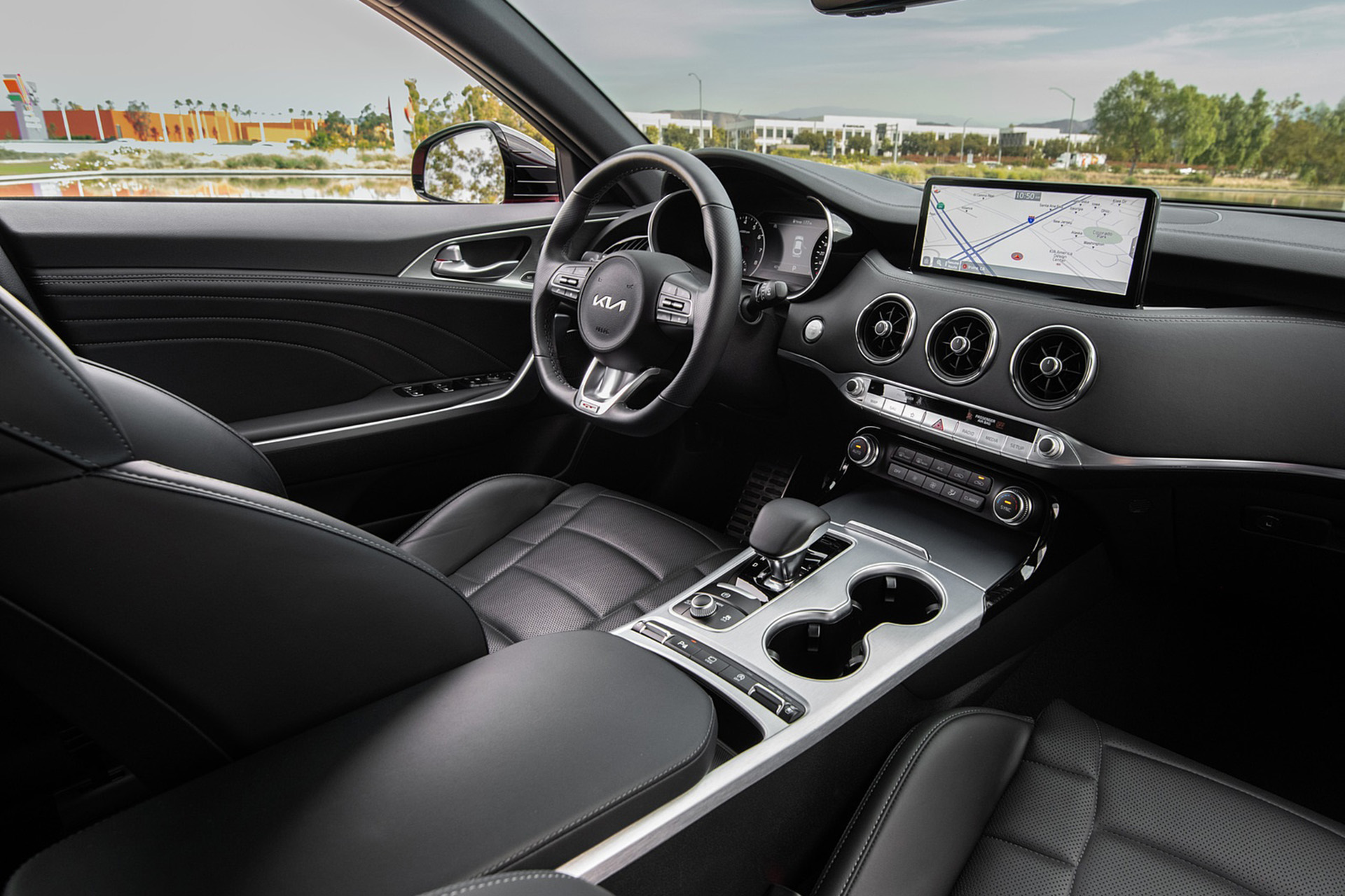 Download 2022 Kia Stinger GT - Interior HD Wallpaper 1920x1279 #29