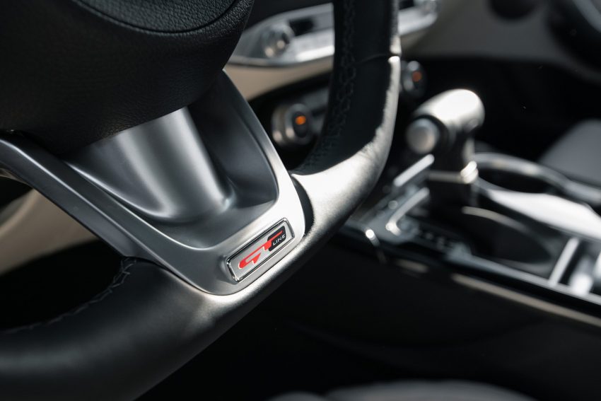 2022 Kia Stinger GT-Line - Interior, Steering Wheel Wallpaper 850x567 #22