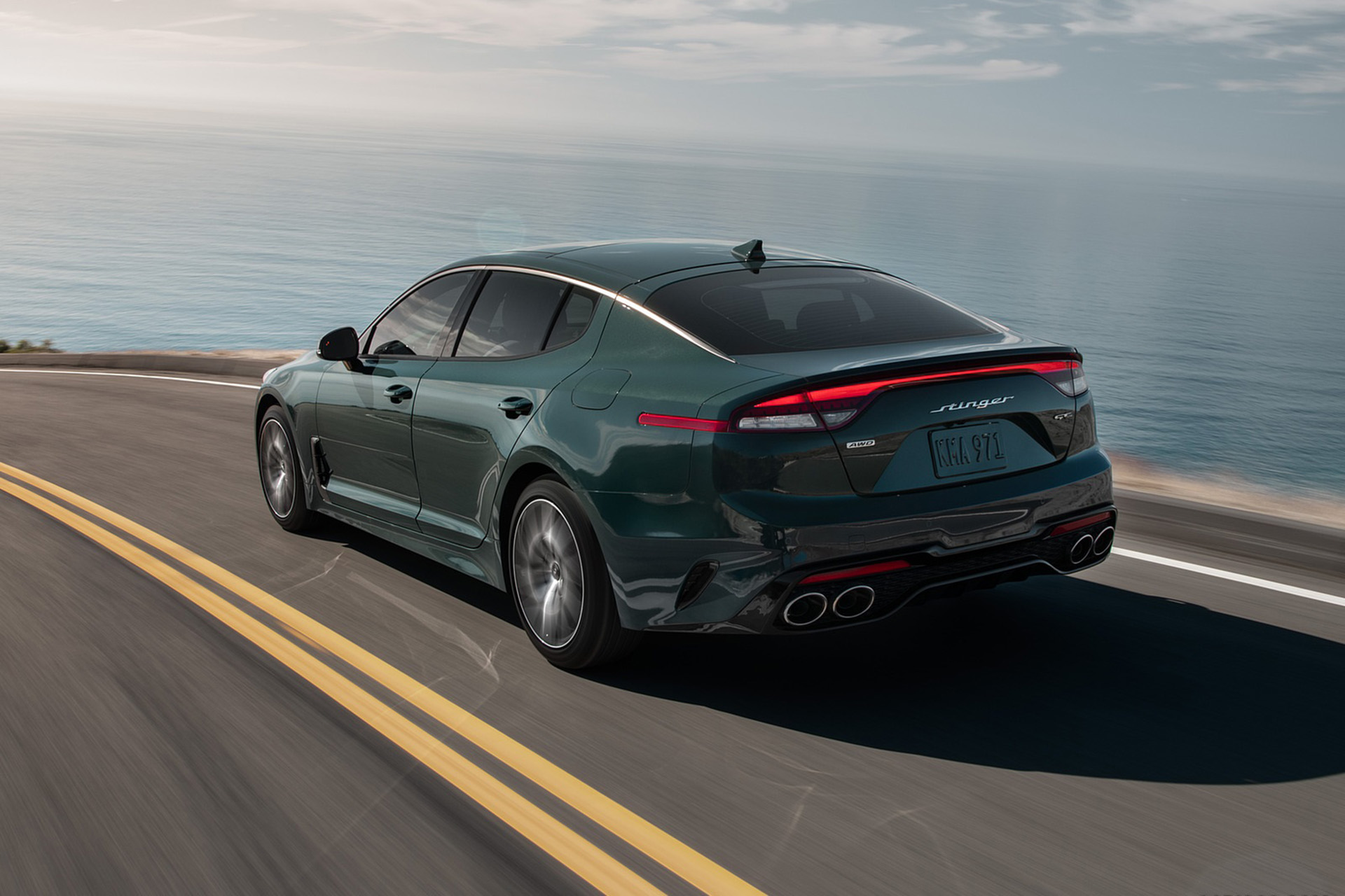 Download 2022 Kia Stinger GT-Line - Rear Three-Quarter HD Wallpaper 1920x1280 #3