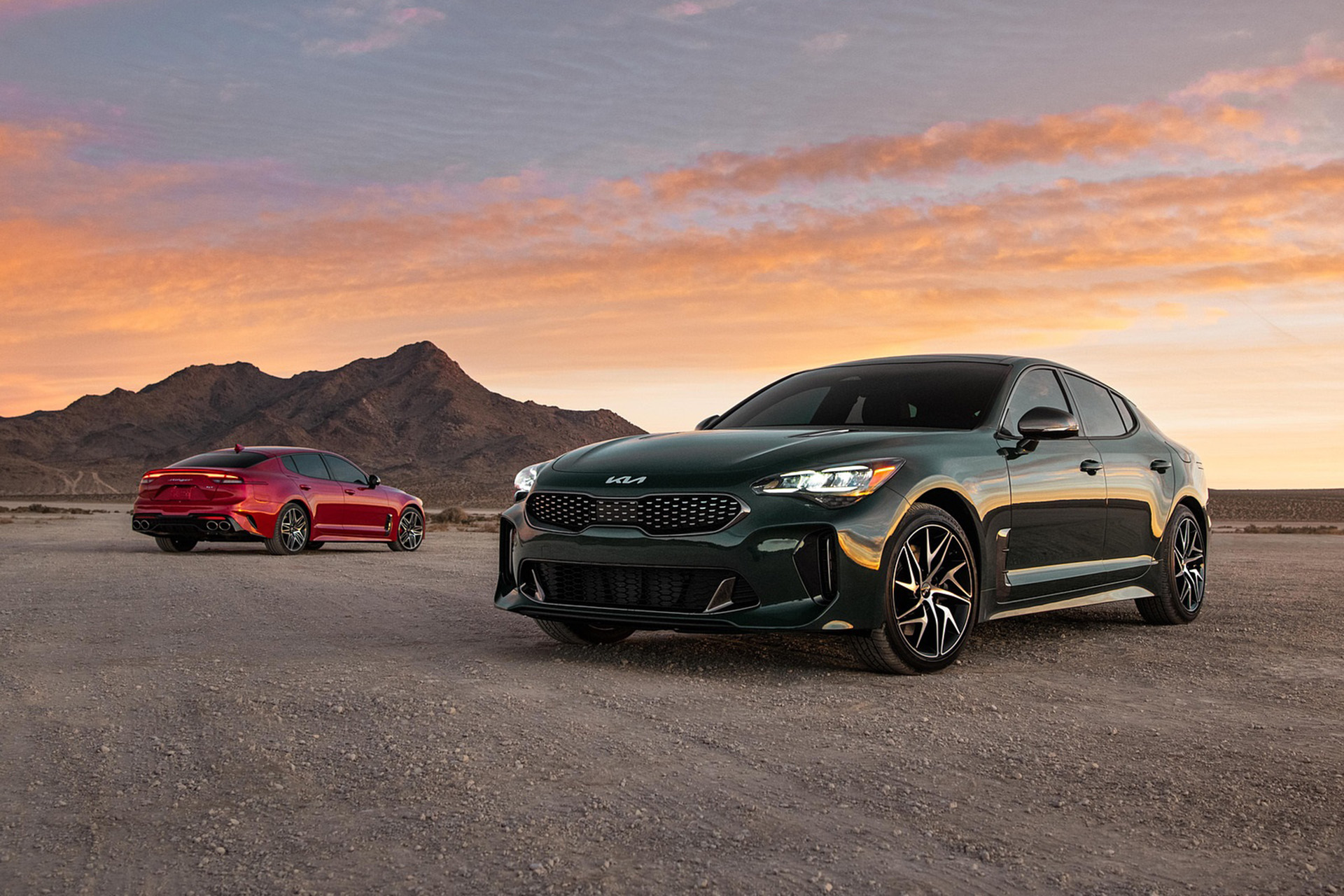 Download 2022 Kia Stinger GT-Line HD Wallpaper 1920x1280 #13