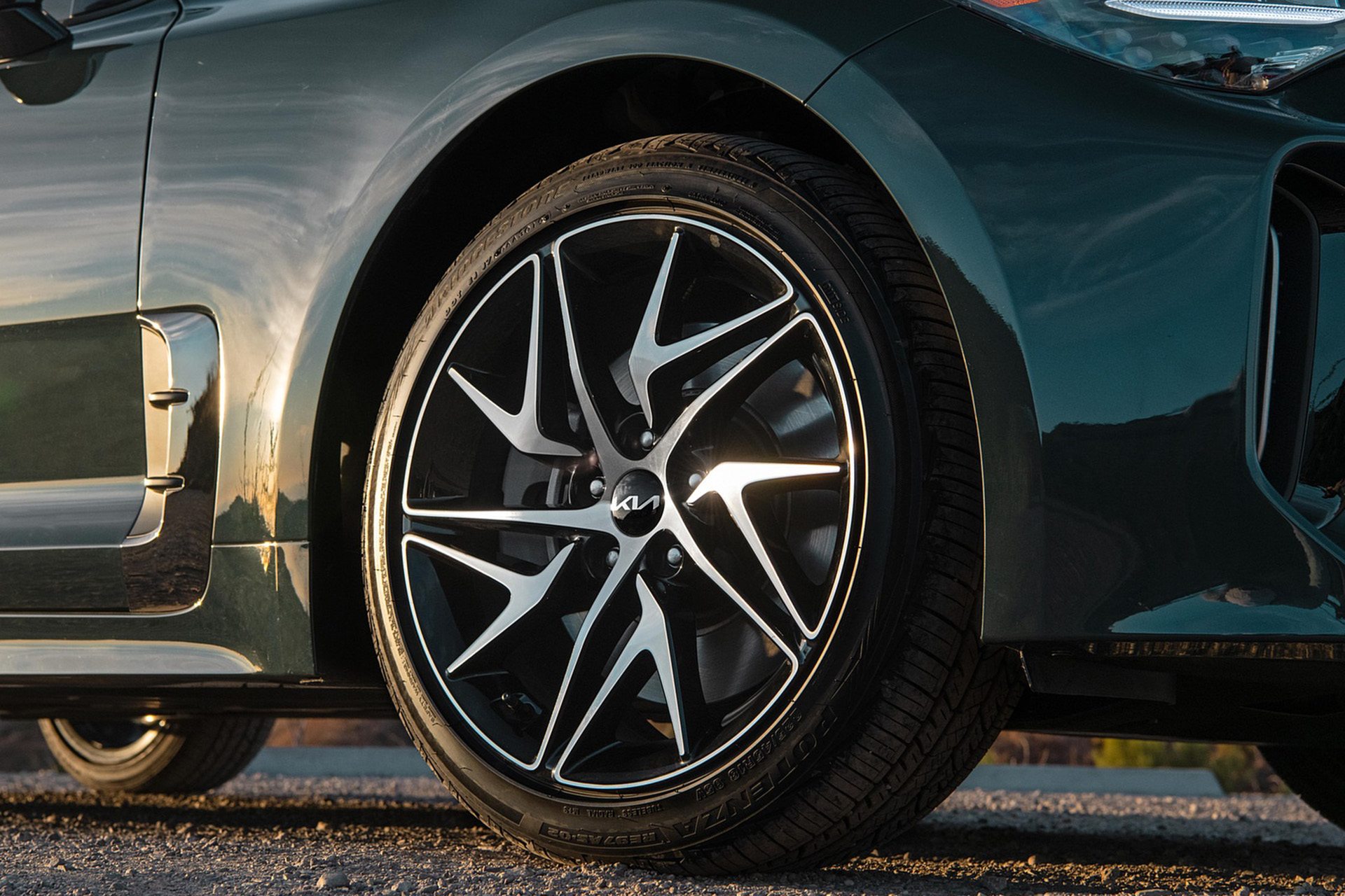 Download 2022 Kia Stinger GT-Line - Wheel HD Wallpaper 1920x1280 #17