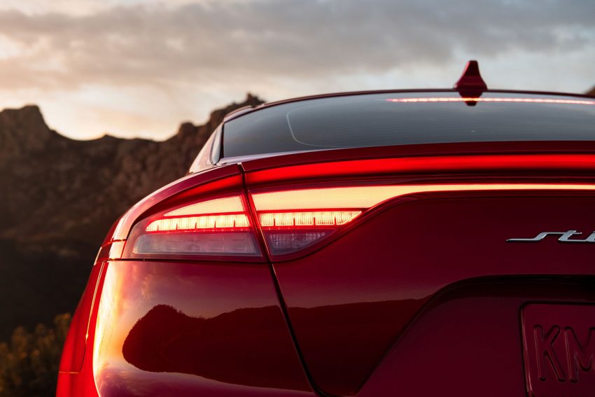 2022 Kia Stinger GT - Tail Light Wallpaper 850x567 #25