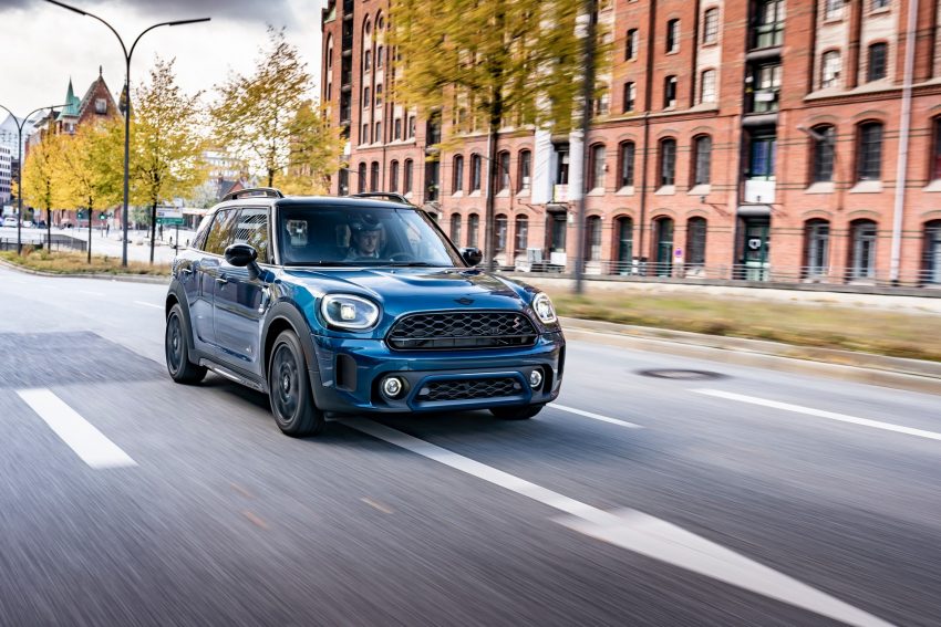 2022 MINI Countryman Boardwalk Edition - Front Three-Quarter Wallpaper 850x567 #5