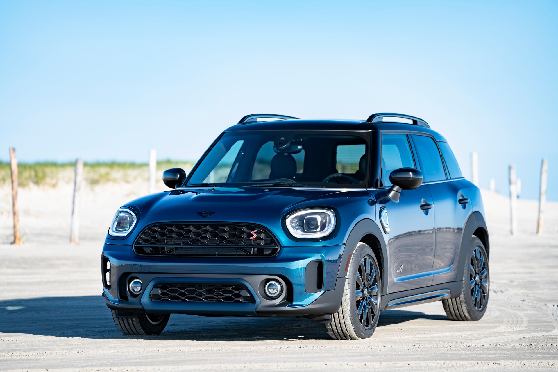 Download 2022 MINI Countryman Boardwalk Edition - Front HD Wallpaper 1920x1281 #10
