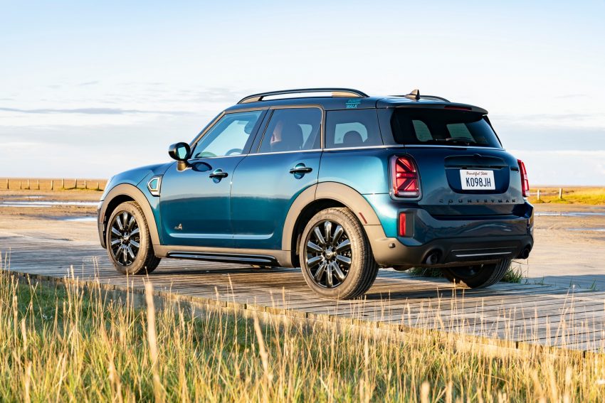 2022 MINI Countryman Boardwalk Edition - Rear Three-Quarter Wallpaper 850x567 #11
