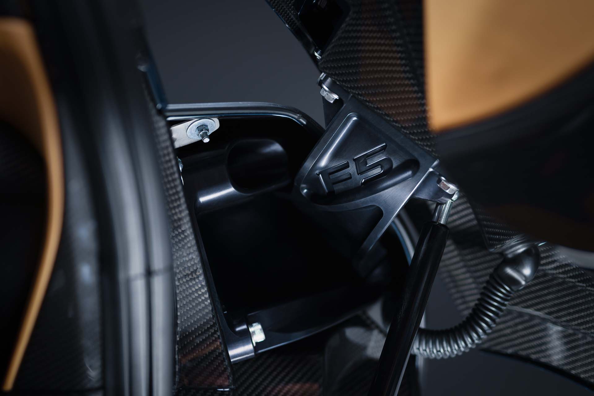 Download 2021 Hennessey Venom F5 - Interior, Detail HD Wallpaper 1919x1280 #64