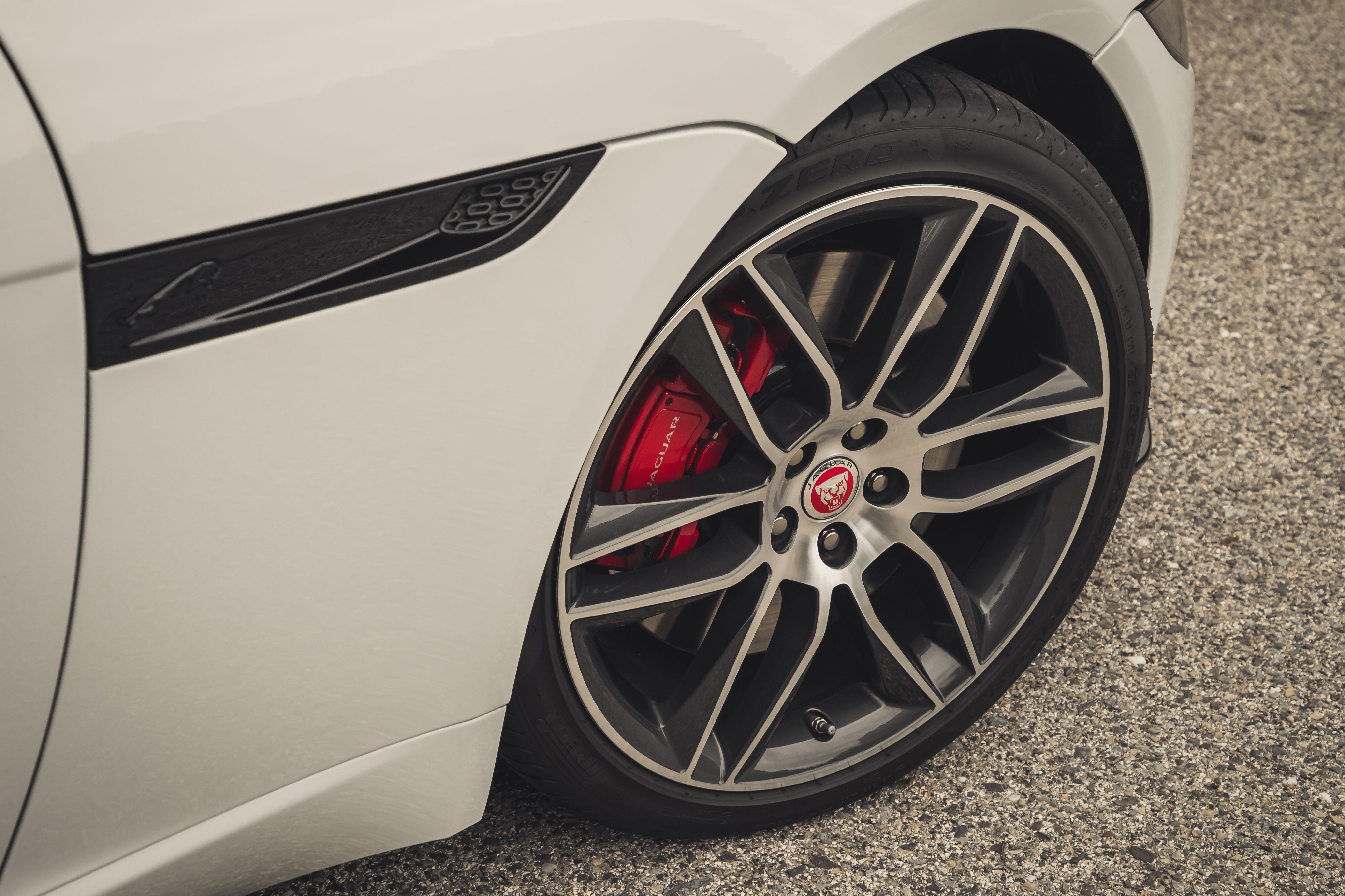 Download 2021 Jaguar F-Type P450 R-Dynamic Convertible - Detail HD Wallpaper 5472x3648 #22