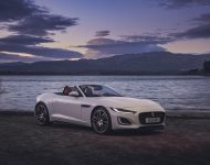 2021 Jaguar F-Type P450 R-Dynamic Convertible - Front Three-Quarter Wallpaper 190x150