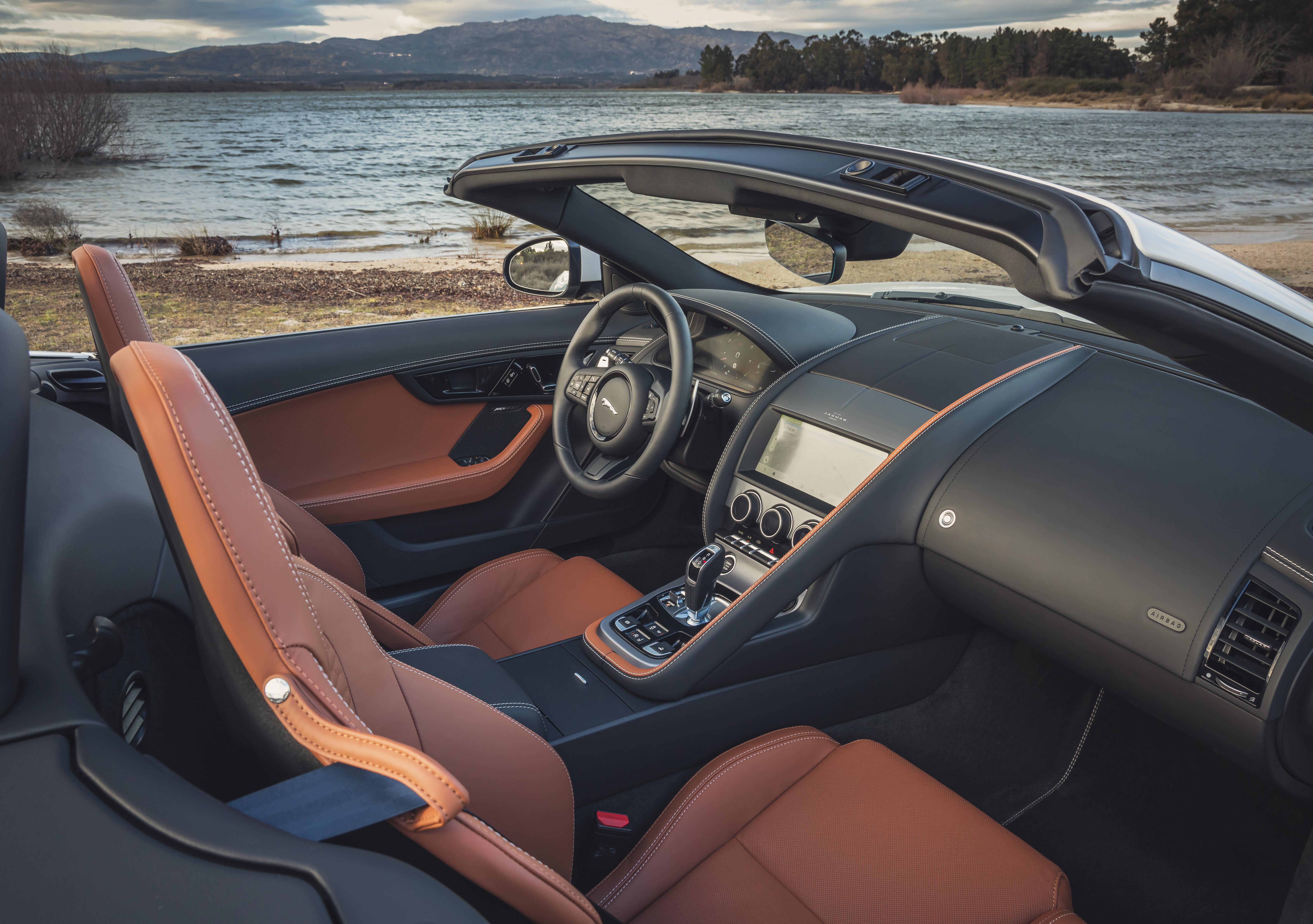 Download 2021 Jaguar F-Type P450 R-Dynamic Convertible - Interior HD Wallpaper 6364x4480 #30