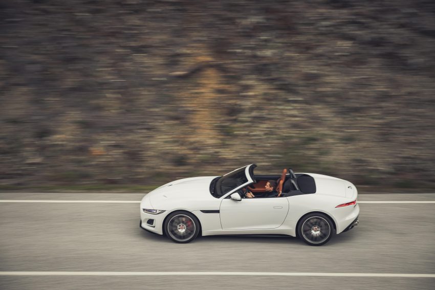 2021 Jaguar F-Type P450 R-Dynamic Convertible - Side Wallpaper 850x567 #17