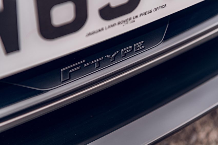2021 Jaguar F-Type P450 R-Dynamic - Detail Wallpaper 850x567 #27