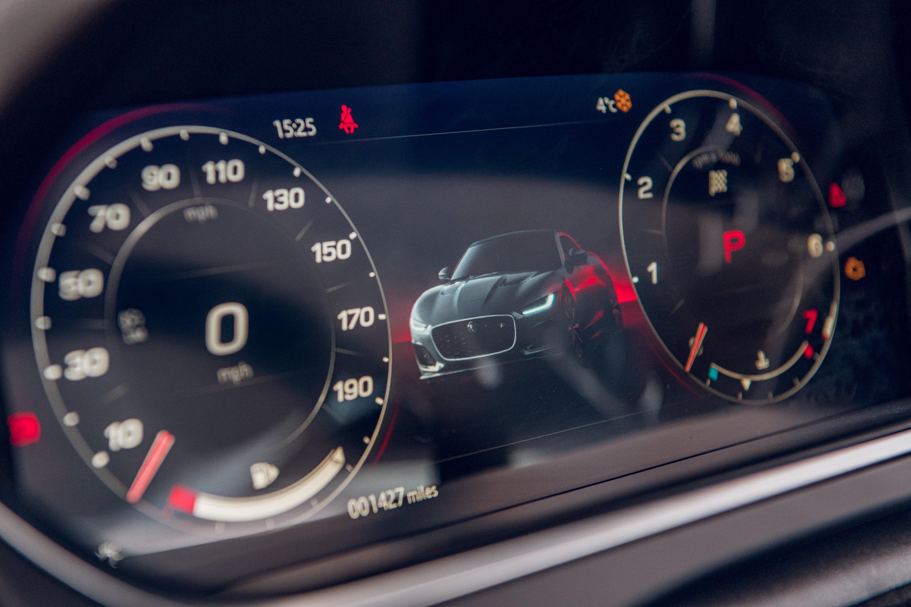 Download 2021 Jaguar F-Type P450 R-Dynamic - Instrument Cluster HD Wallpaper 3000x2000 #33