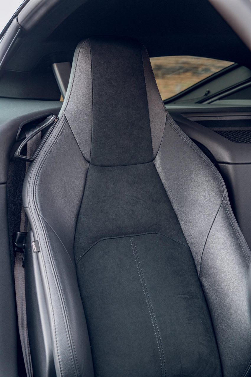2021 Jaguar F-Type P450 R-Dynamic - Interior, Seats Phone Wallpaper 850x1275 #37