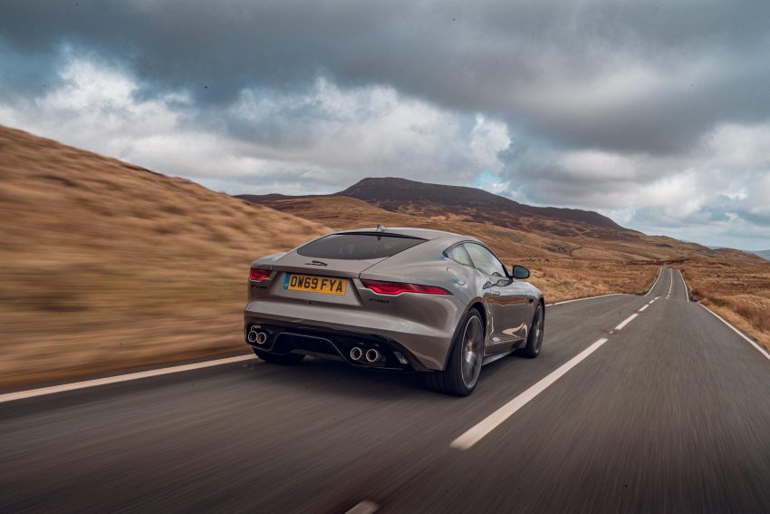 2021 Jaguar F-Type P450 R-Dynamic - Rear Wallpaper 850x567 #6