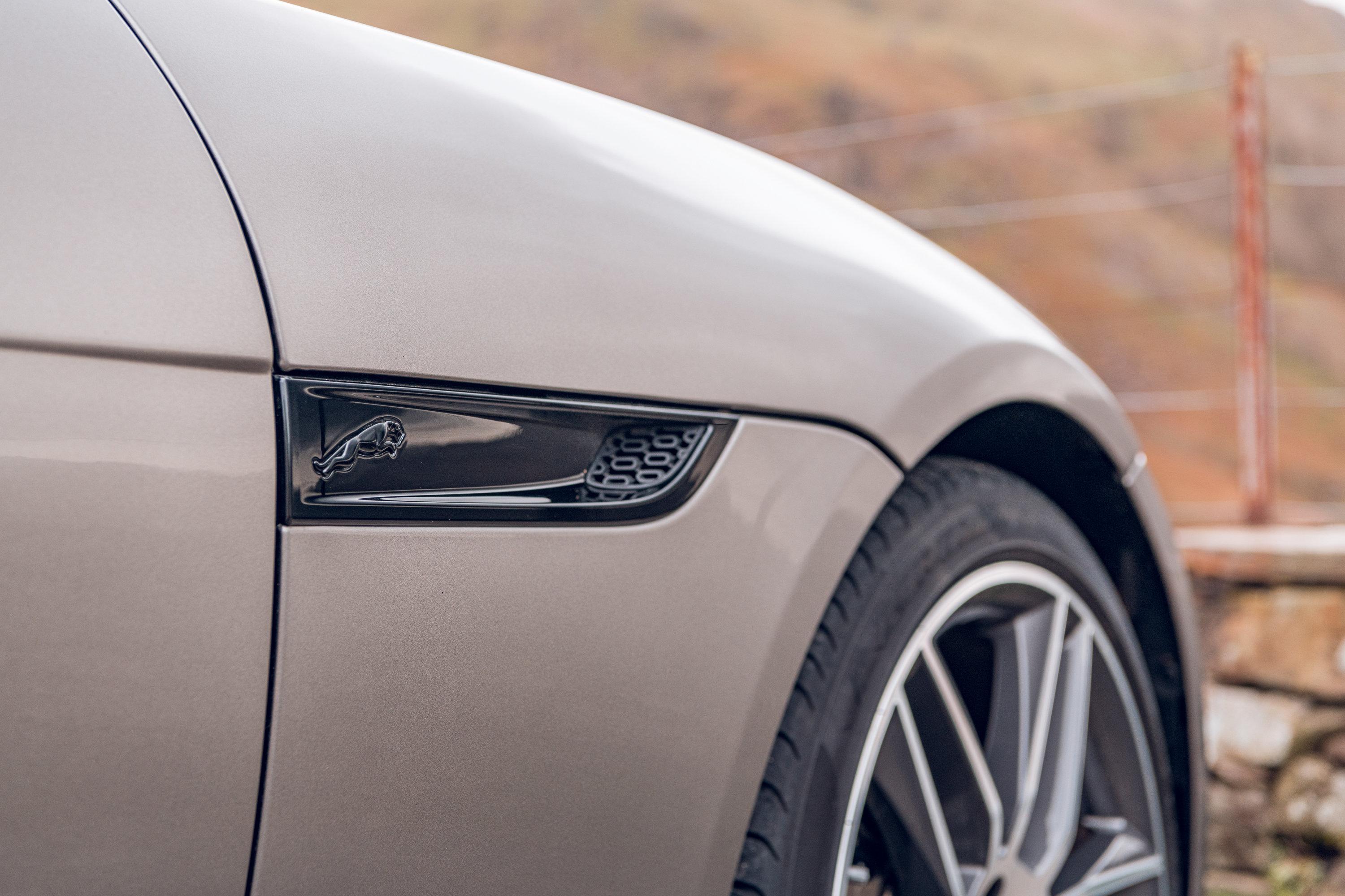 Download 2021 Jaguar F-Type P450 R-Dynamic - Side Vent HD Wallpaper 3000x2000 #22