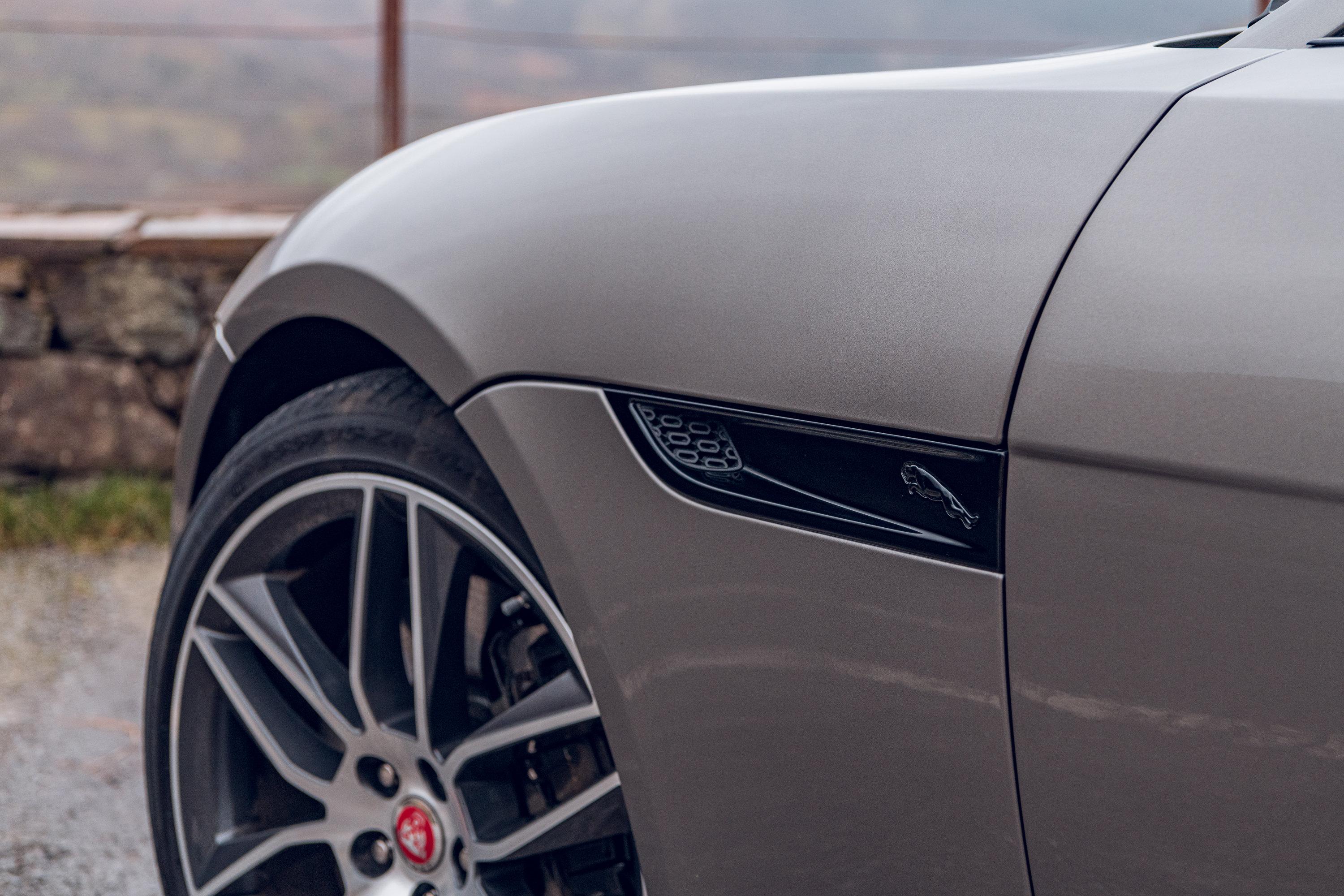 Download 2021 Jaguar F-Type P450 R-Dynamic - Wheel HD Wallpaper 3000x2000 #15