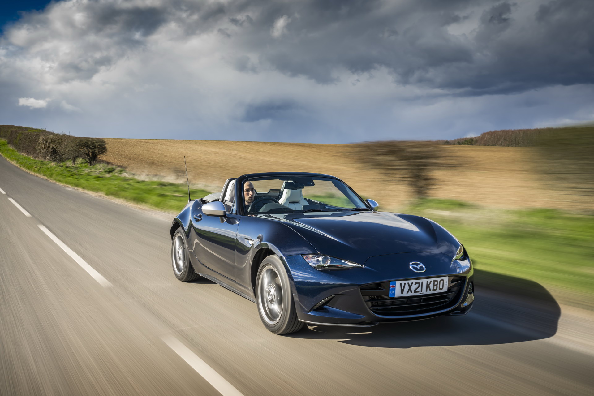 Download 2021 Mazda MX-5 Sport Venture - Front Three-Quarter HD Wallpaper 1920x1280 #21