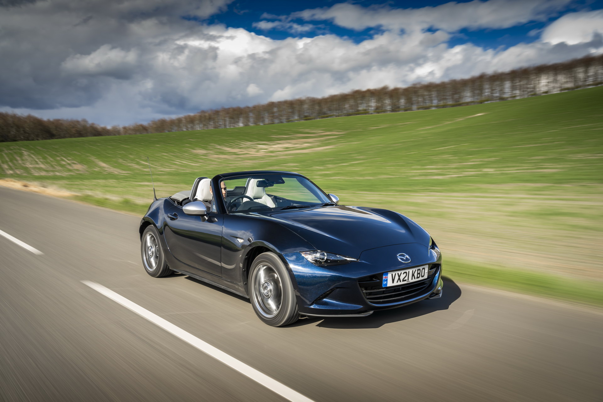 Download 2021 Mazda MX-5 Sport Venture - Front Three-Quarter HD Wallpaper 1920x1280 #22