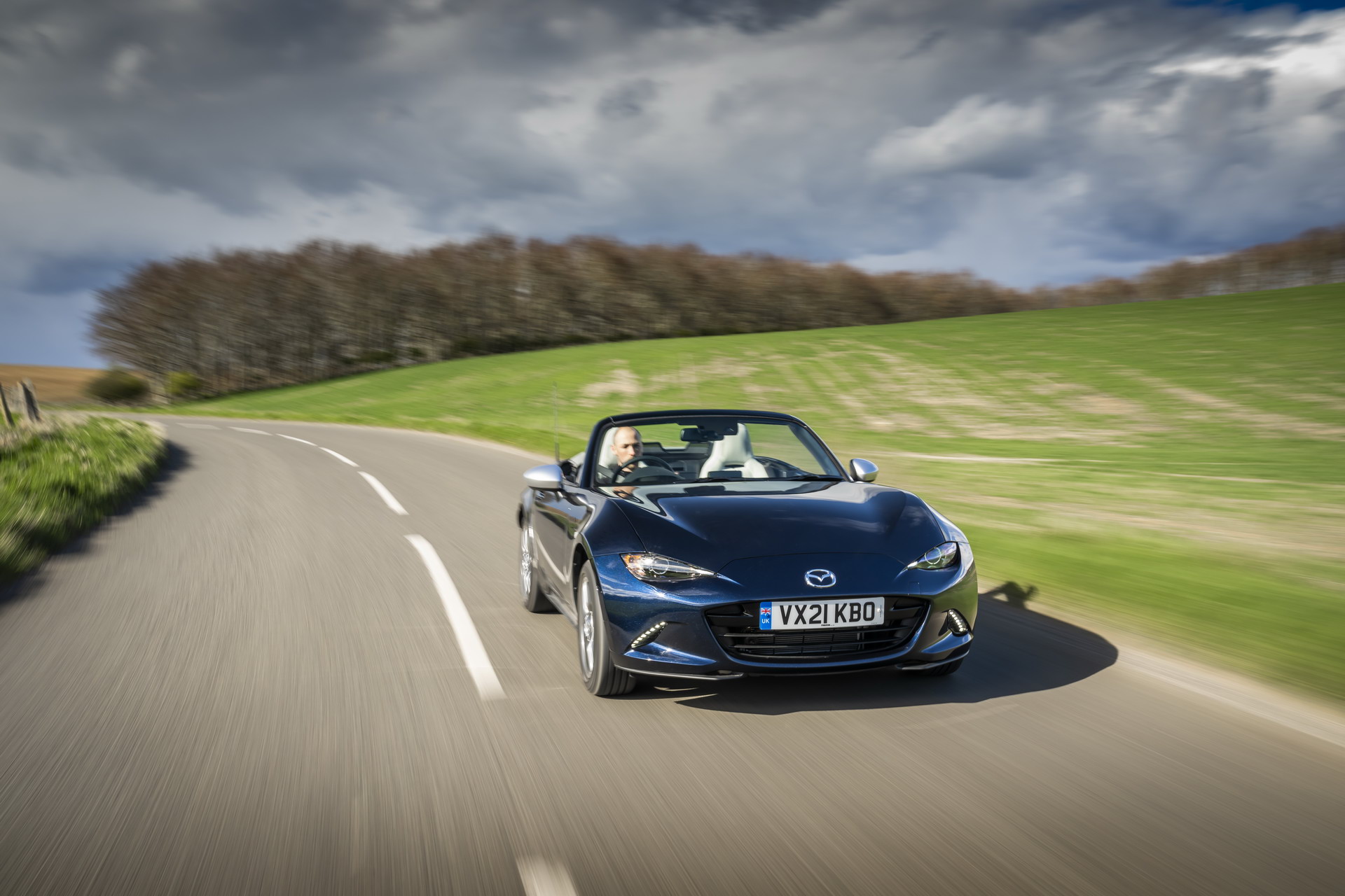 Download 2021 Mazda MX-5 Sport Venture - Front HD Wallpaper 1920x1280 #24