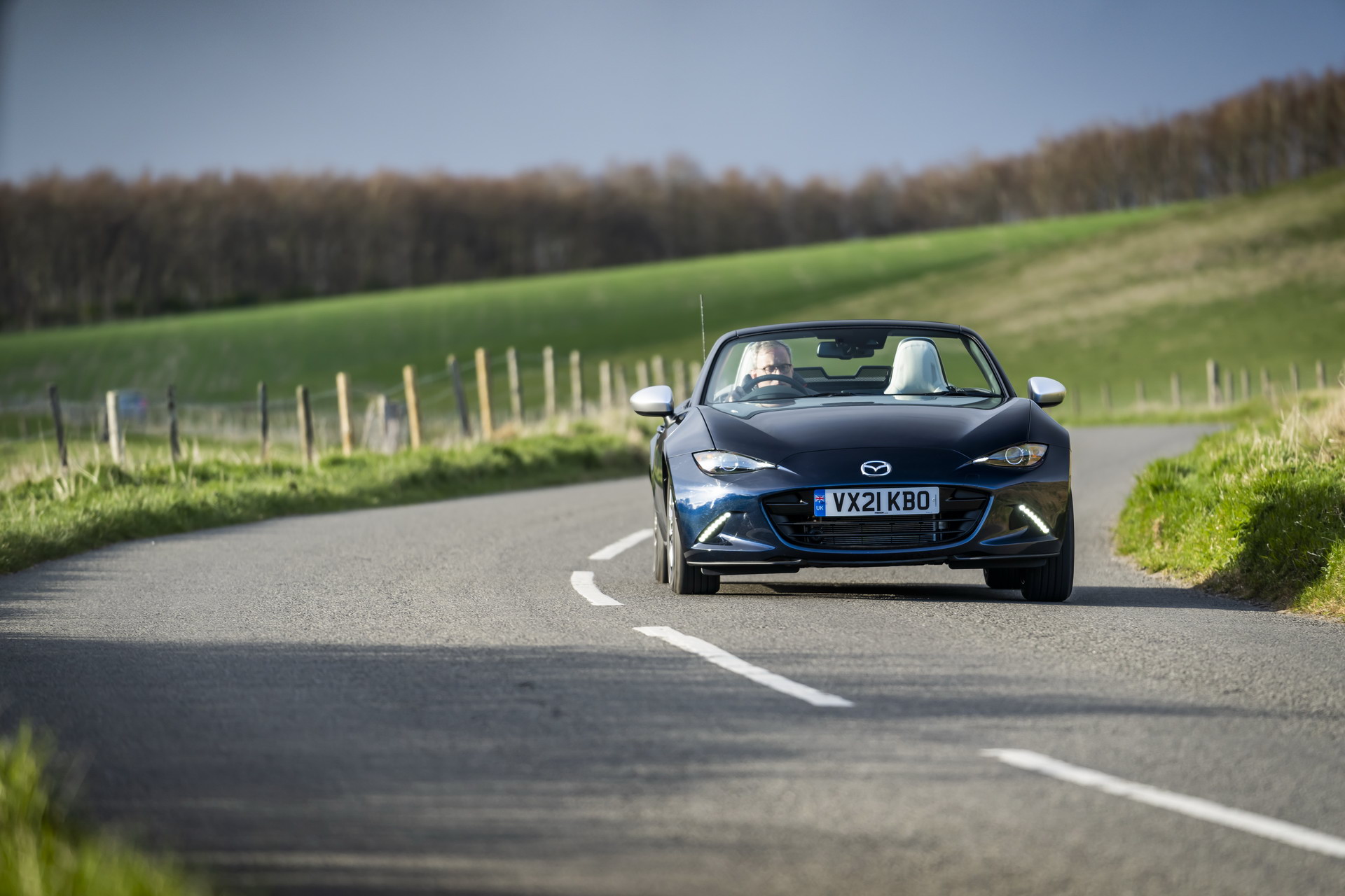 Download 2021 Mazda MX-5 Sport Venture - Front HD Wallpaper 1920x1280 #75