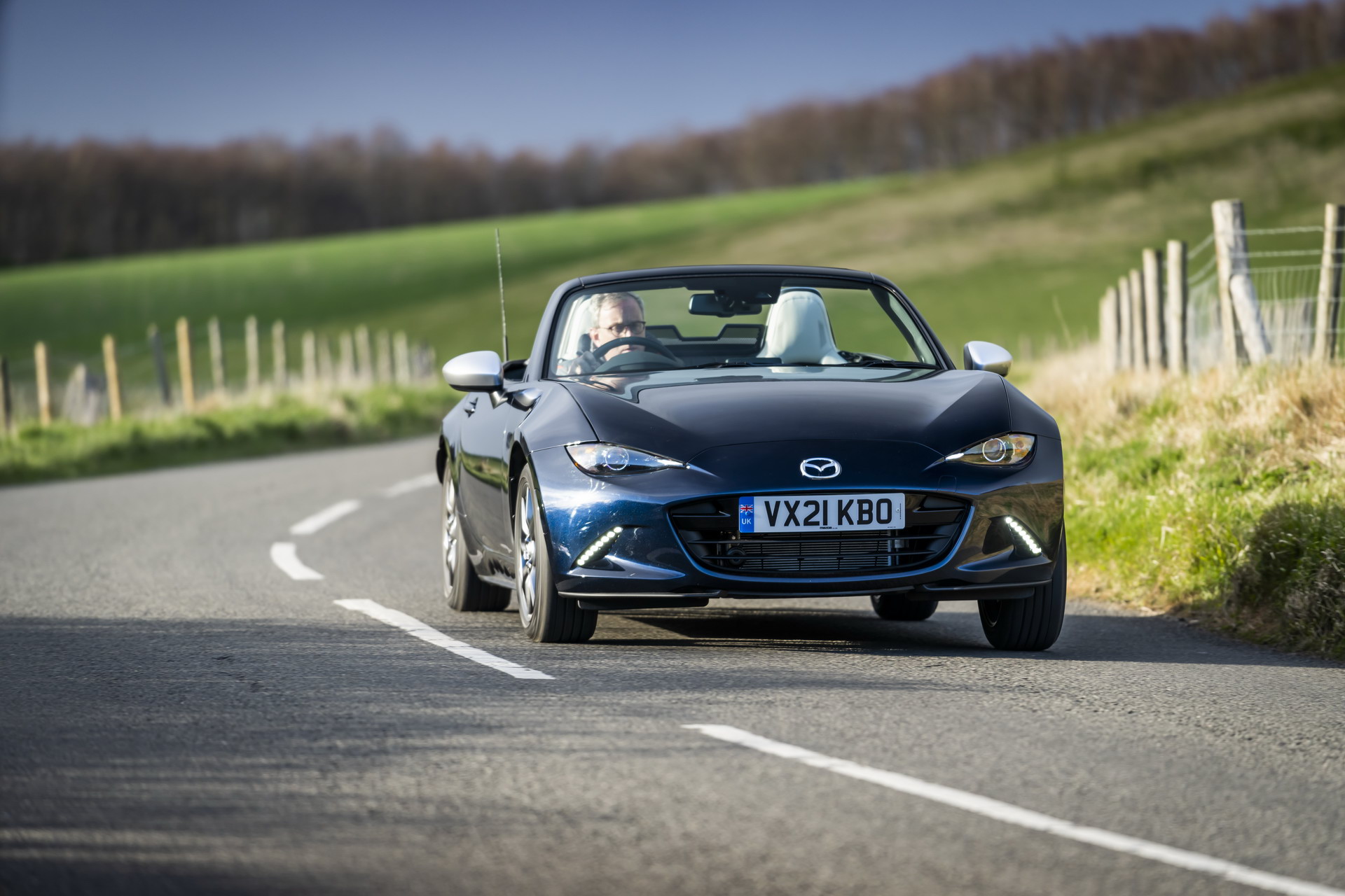 Download 2021 Mazda MX-5 Sport Venture - Front HD Wallpaper 1920x1280 #76