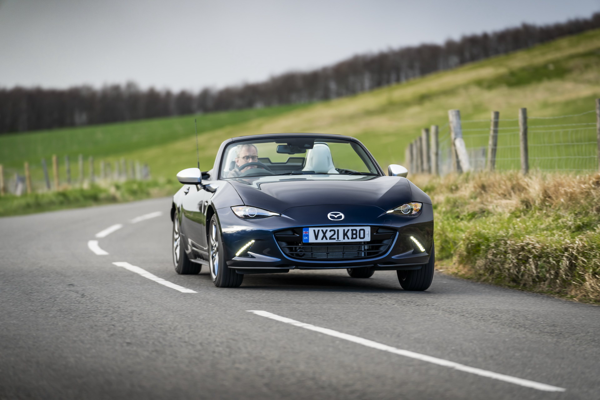 Download 2021 Mazda MX-5 Sport Venture - Front HD Wallpaper 1920x1280 #80