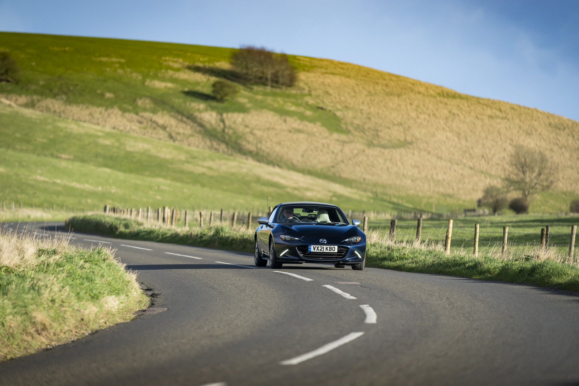 Download 2021 Mazda MX-5 Sport Venture - Front HD Wallpaper 1920x1280 #48