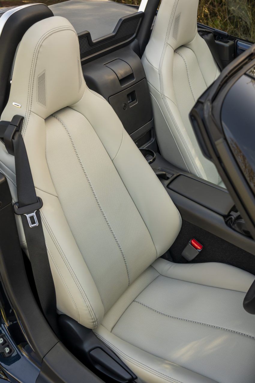 2021 Mazda MX-5 Sport Venture - Interior, Seats Phone Wallpaper 850x1275 #172