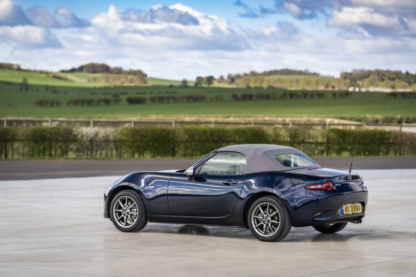 2021 Mazda MX-5 Sport Venture - Rear Three-Quarter Wallpaper 850x567 #116