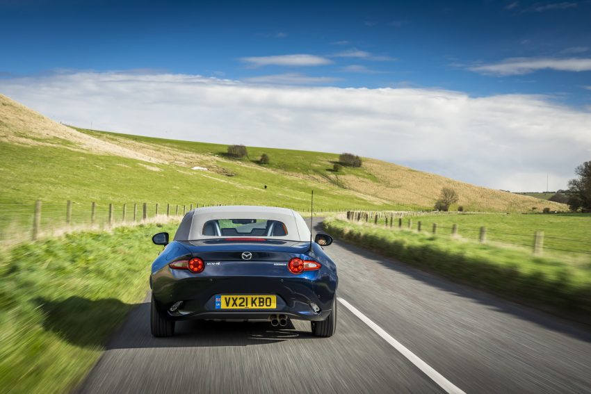 2021 Mazda MX-5 Sport Venture - Rear Wallpaper 850x567 #35