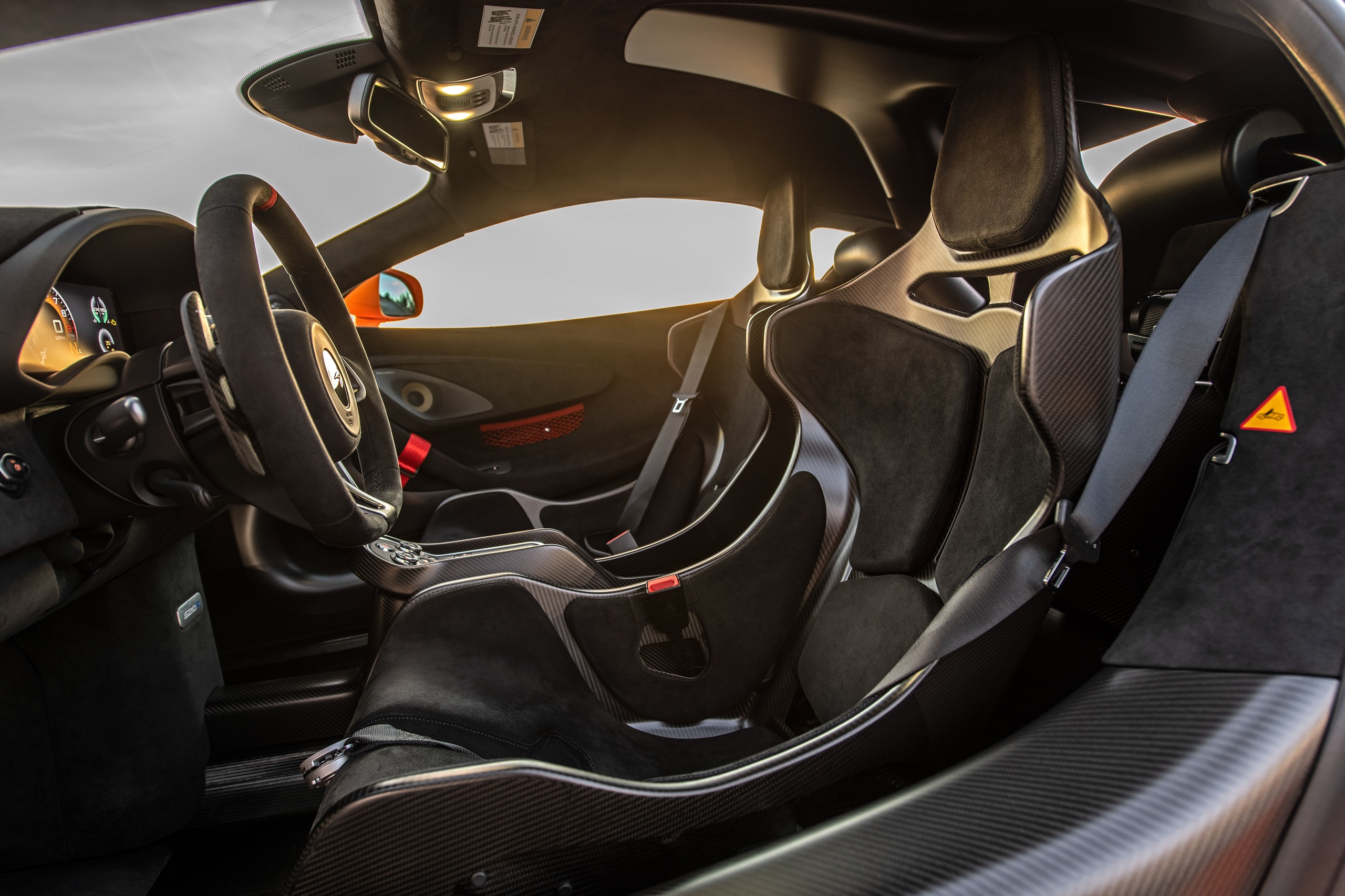 Download 2021 McLaren 620R - Interior HD Wallpaper 2560x1706 #38