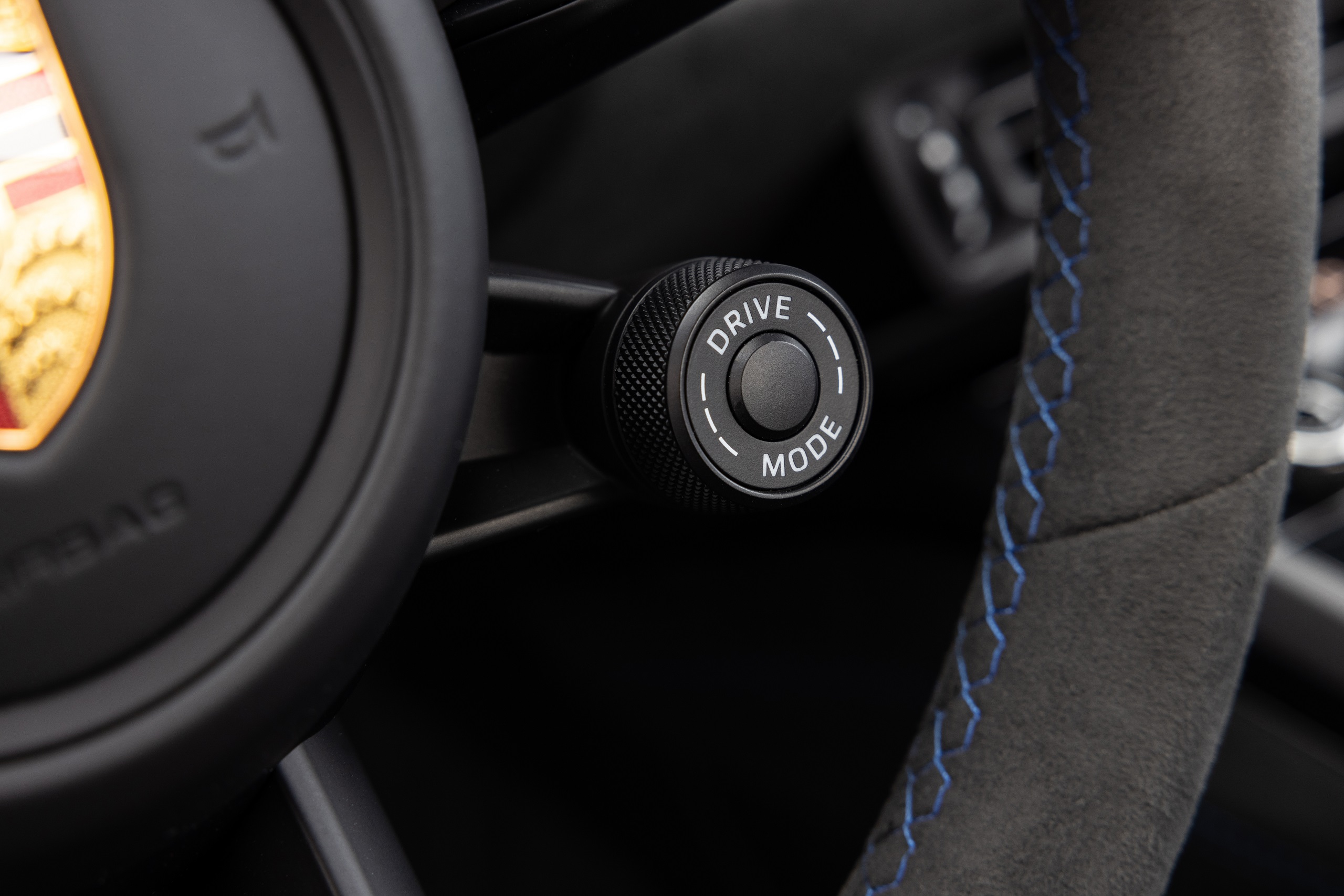 Download 2021 Porsche 911 GT3 MT - Interior, Steering Wheel HD Wallpaper 2560x1707 #12