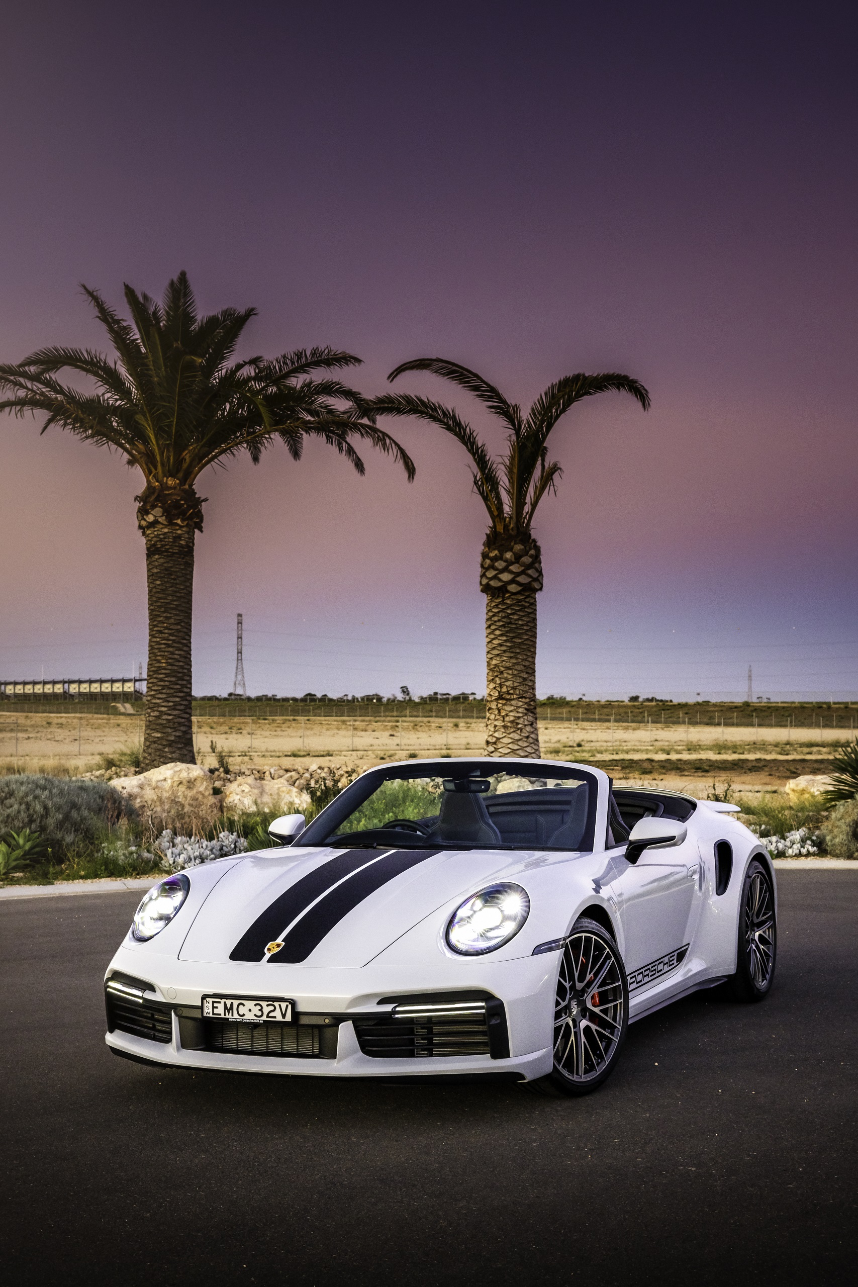 Download 2021 Porsche 911 Turbo Cabriolet [AU-spec] - Front HD Phone Wallpaper 1707x2560 #4