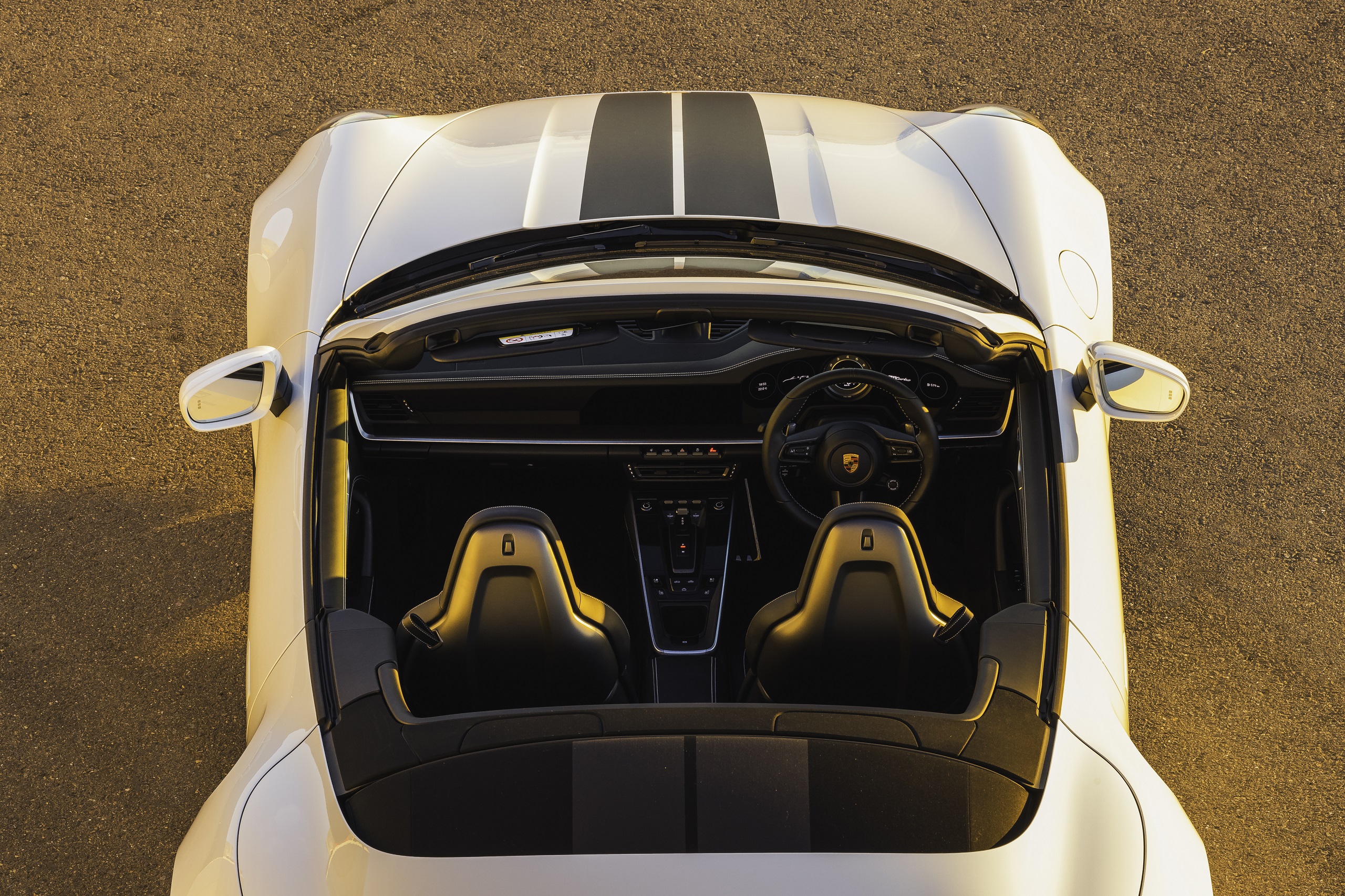 Download 2021 Porsche 911 Turbo Cabriolet [AU-spec] - Interior HD Wallpaper 2560x1707 #12