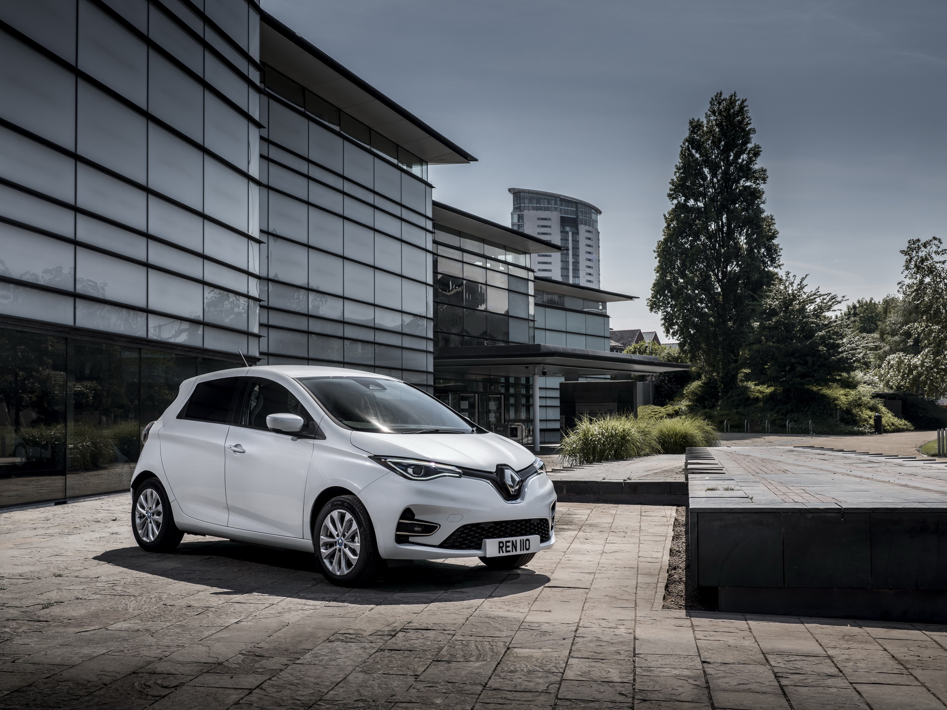 Download 2021 Renault Zoe Van - Front Three-Quarter HD Wallpaper 1920x1440 #6