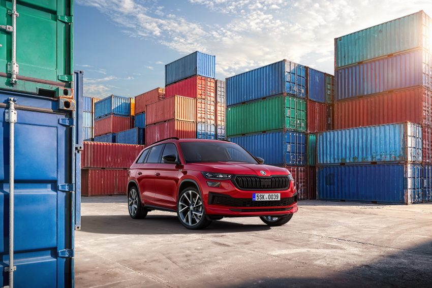 2021 Skoda Kodiaq - Front Three-Quarter Wallpaper 850x567 #12