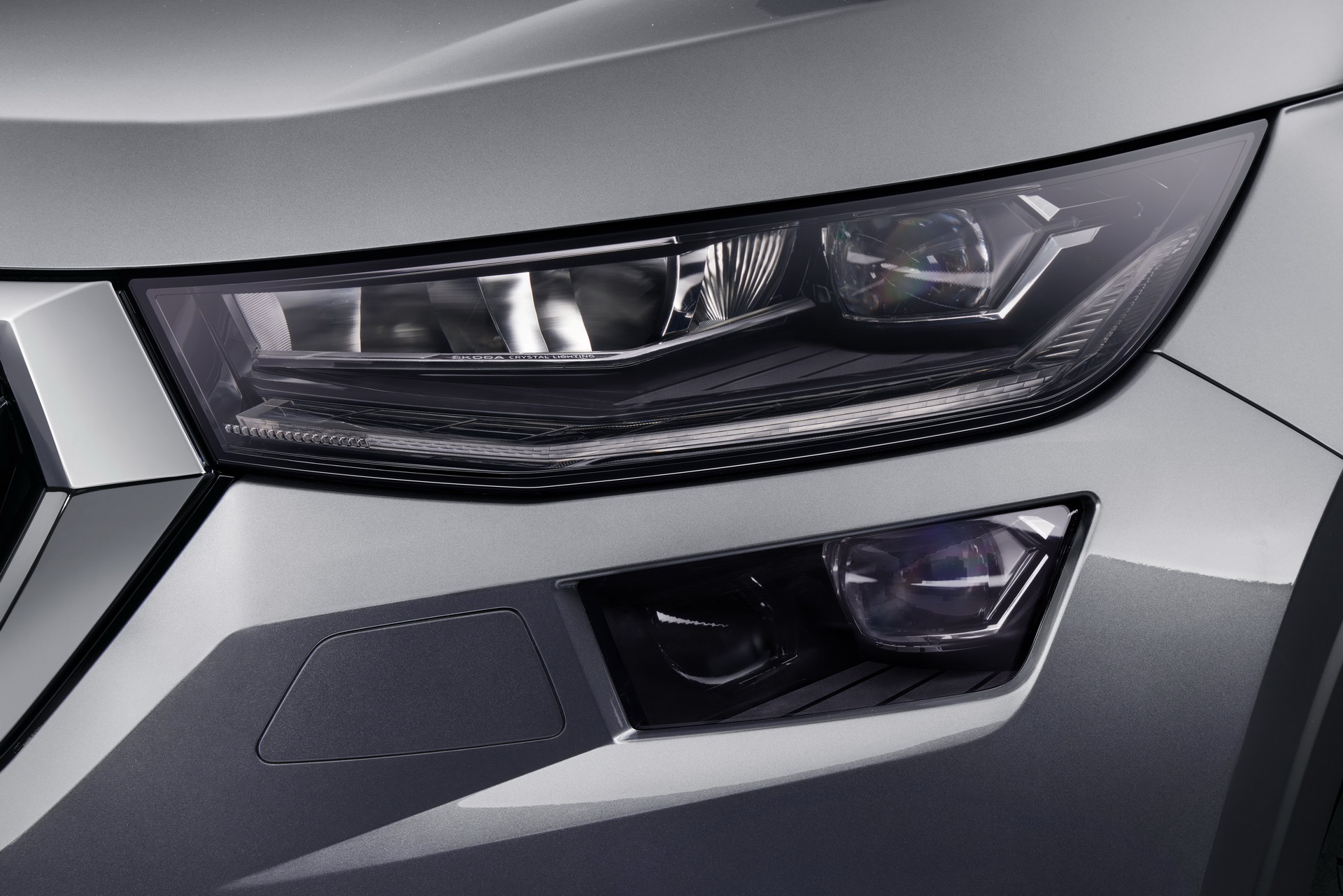 Download 2021 Skoda Kodiaq - Headlight HD Wallpaper 1920x1281 #32