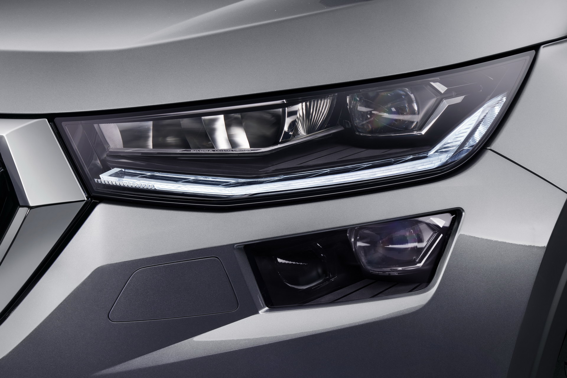 Download 2021 Skoda Kodiaq - Headlight HD Wallpaper 1920x1281 #33