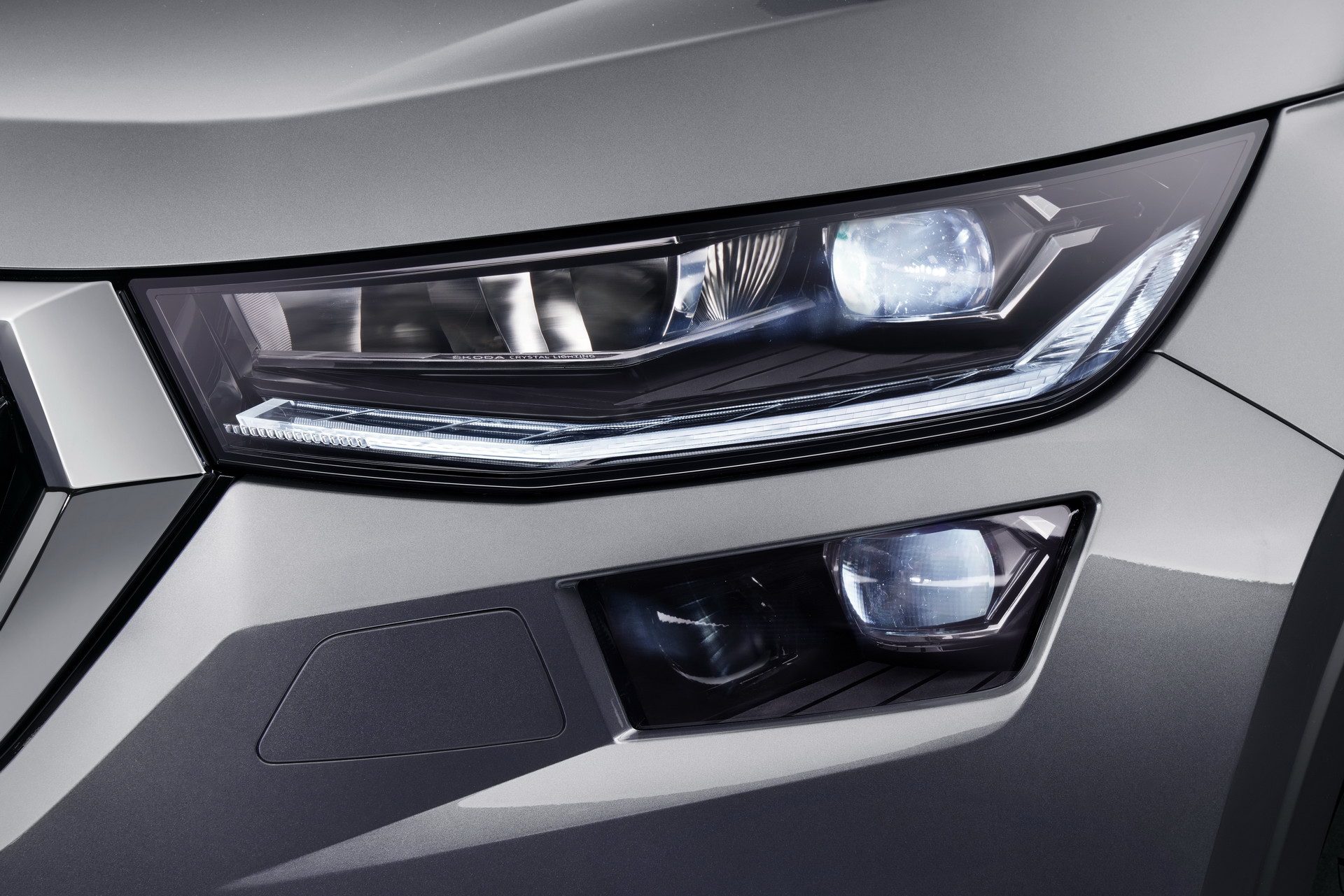 Download 2021 Skoda Kodiaq - Headlight HD Wallpaper 1920x1281 #35