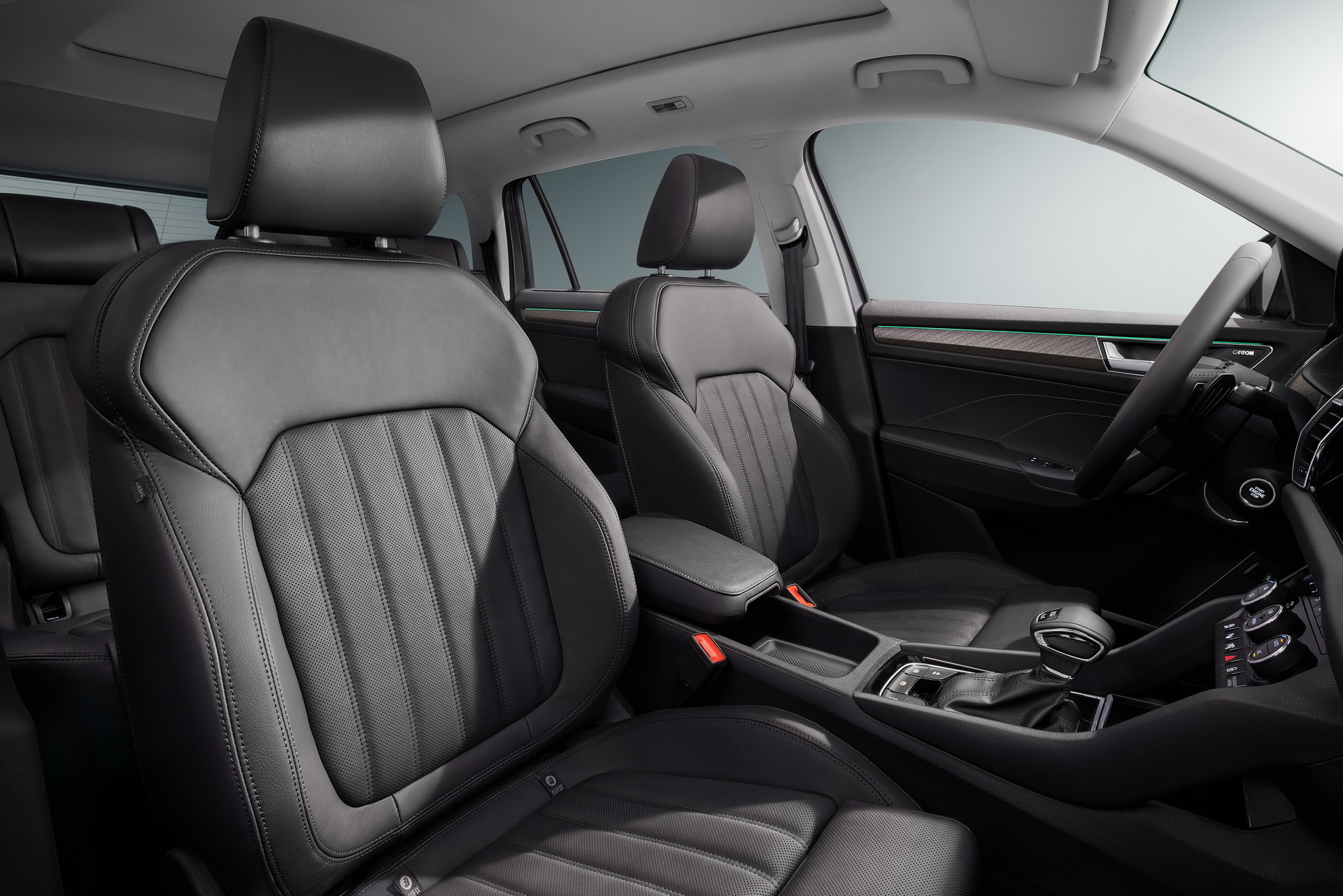 Download 2021 Skoda Kodiaq - Interior, Front Seats HD Wallpaper 1920x1281 #63