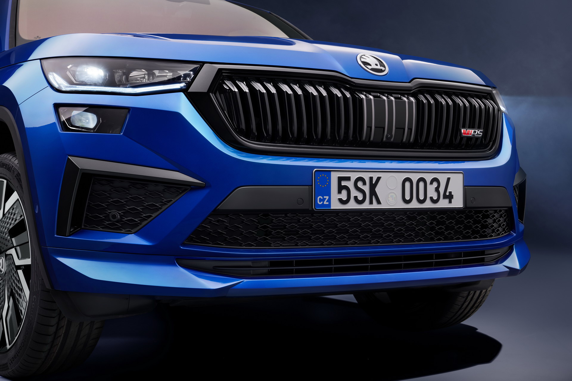Download 2021 Skoda Kodiaq RS - Grille HD Wallpaper 1920x1281 #9
