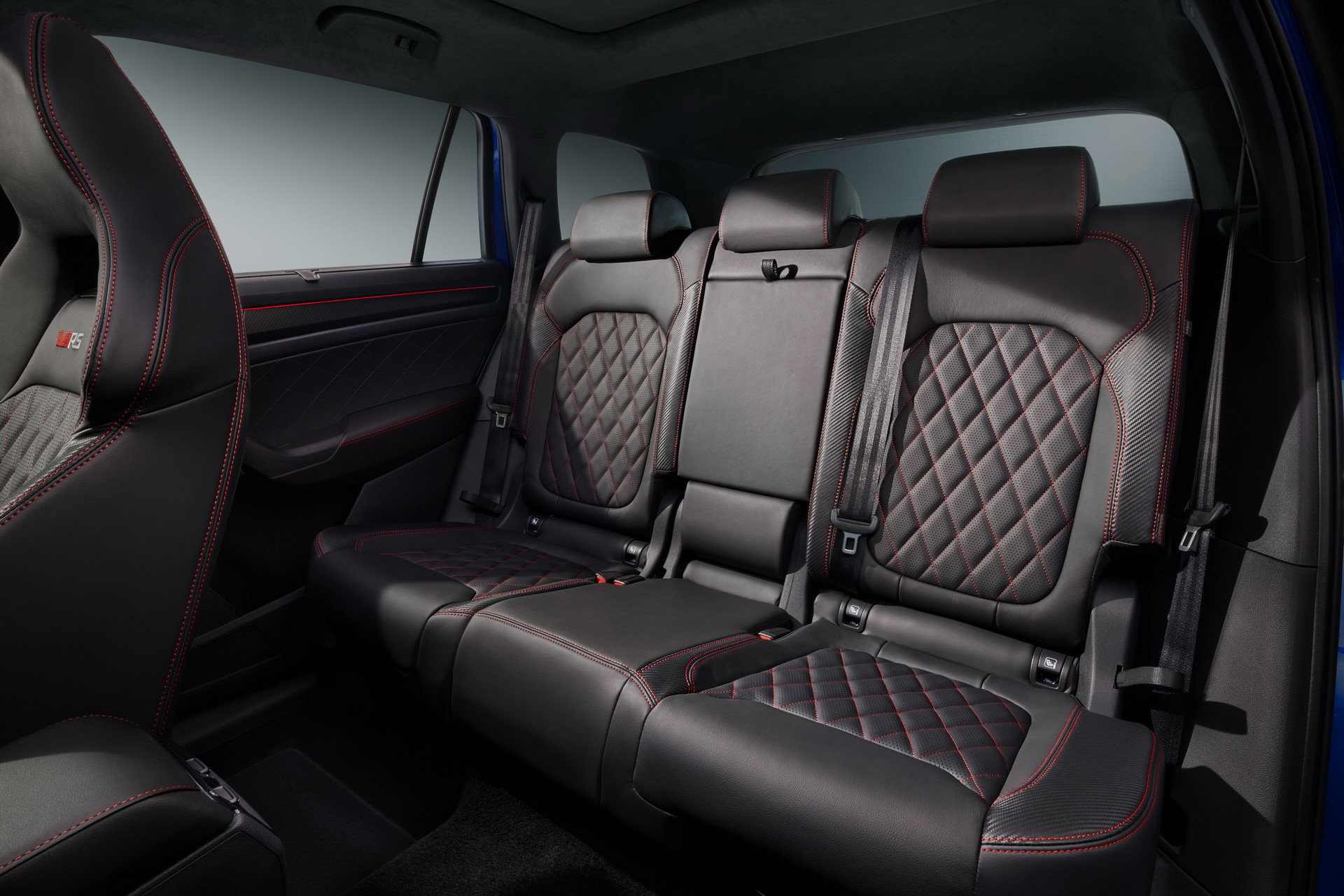 Download 2021 Skoda Kodiaq RS - Interior, Rear Seats HD Wallpaper 1920x1281 #15