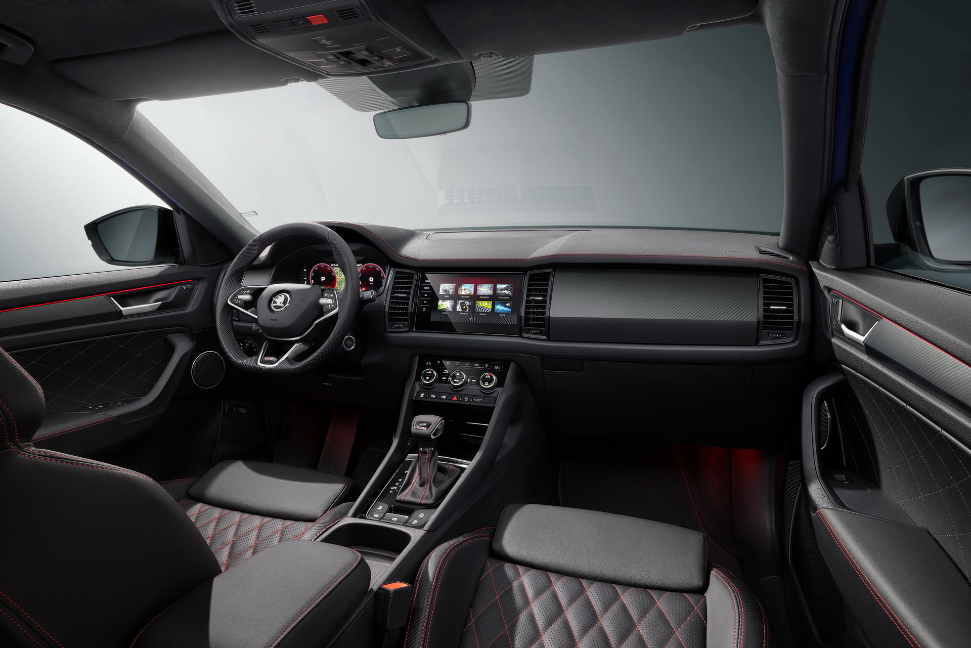 Download 2021 Skoda Kodiaq RS - Interior HD Wallpaper 1920x1281 #13