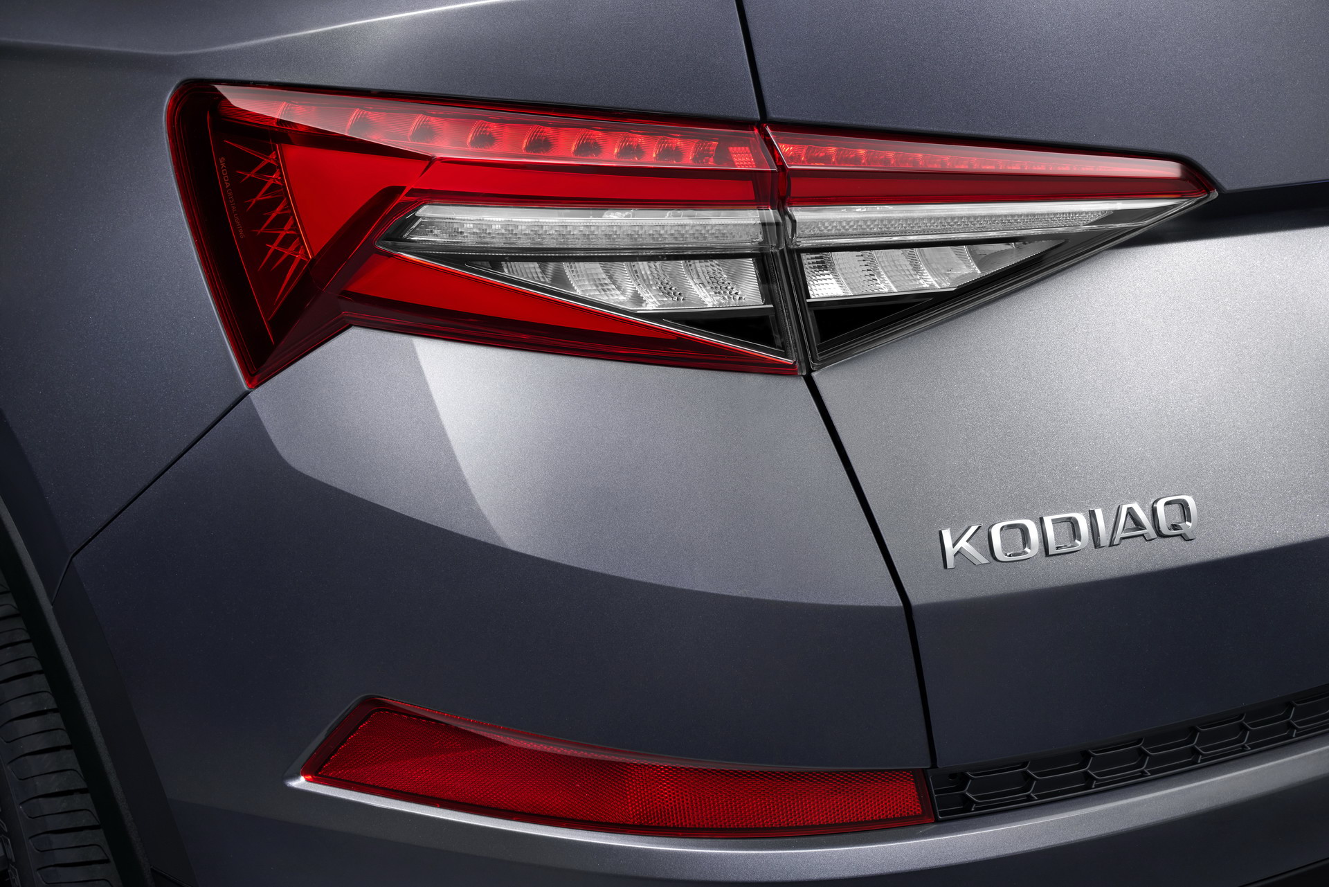 Download 2021 Skoda Kodiaq - Tail Light HD Wallpaper 1920x1281 #41