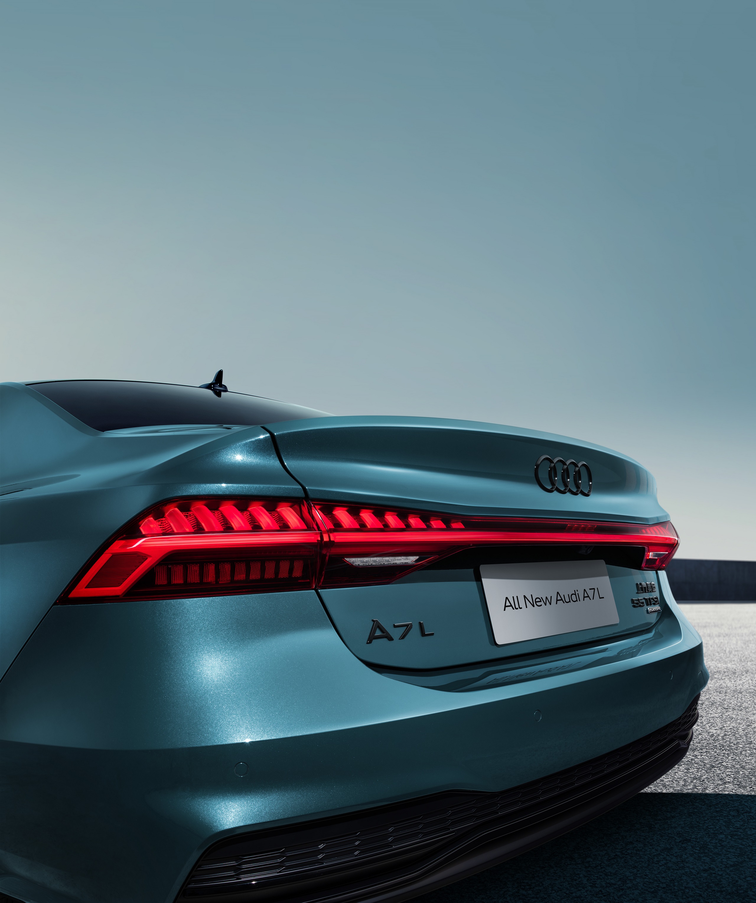 Download 2022 Audi A7L 55 TFSI quattro S line edition one - Tail Light HD Phone Wallpaper 2560x3056 #9
