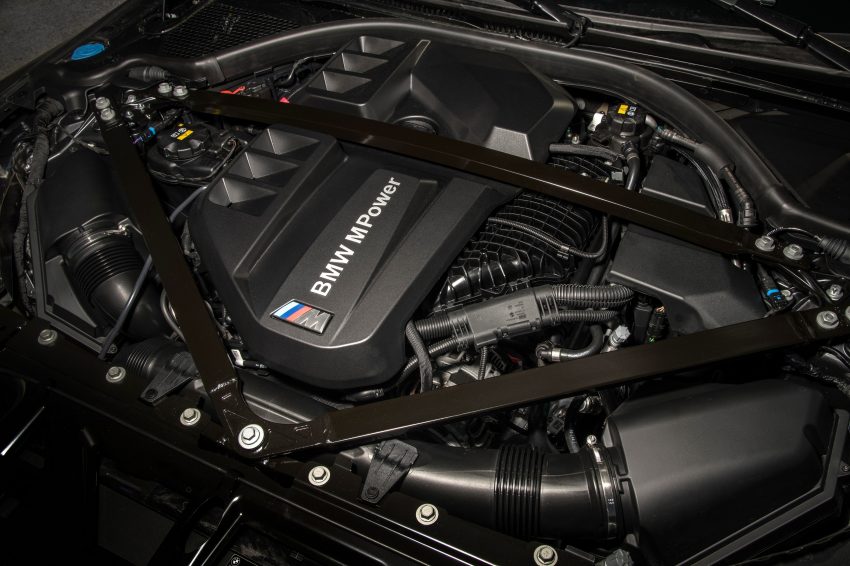 2022 BMW M3 Competition M xDrive - Engine Wallpaper 850x566 #37