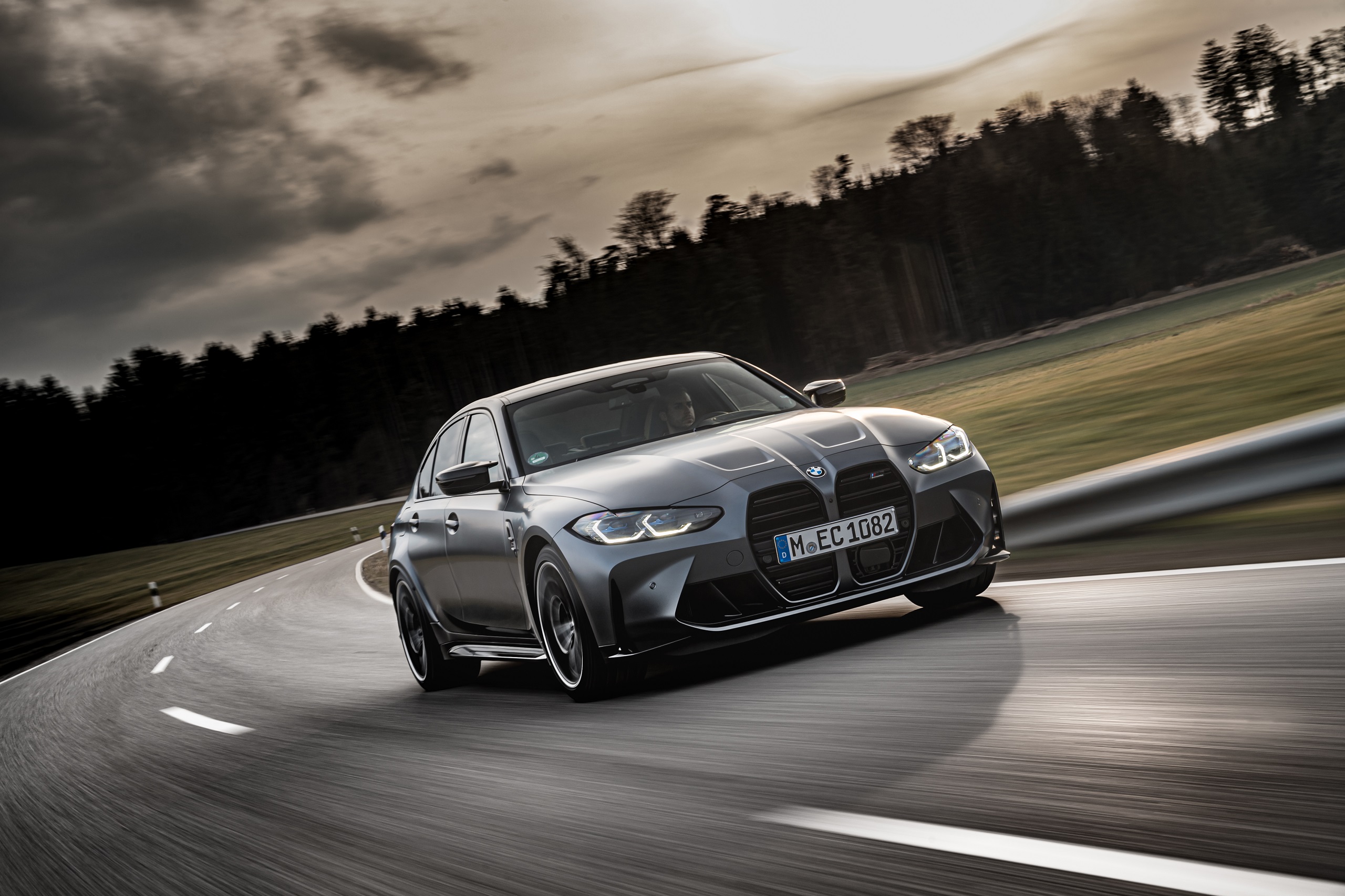 Download 2022 BMW M3 Competition M xDrive - Front Three-Quarter HD Wallpaper 2560x1706 #9