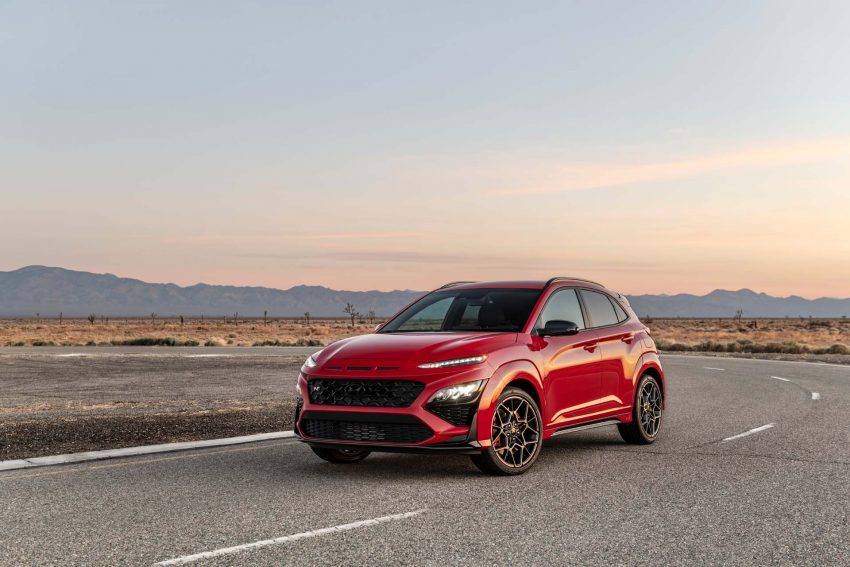 2022 Hyundai Kona N - Front Three-Quarter Wallpaper 850x567 #24