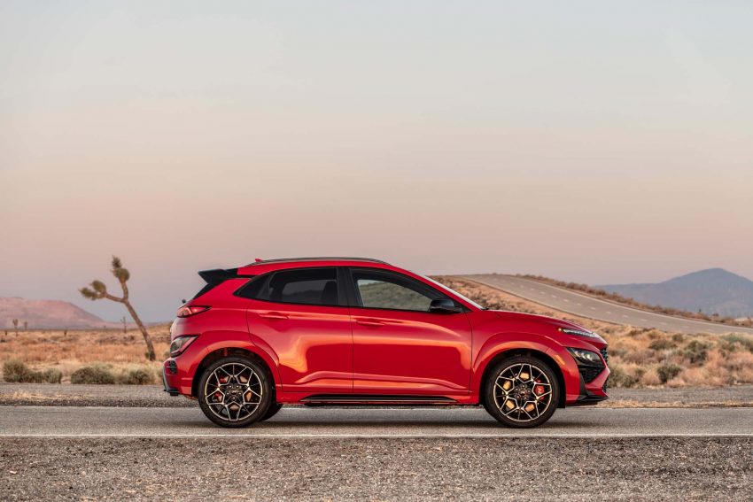 2022 Hyundai Kona N - Side Wallpaper 850x567 #28